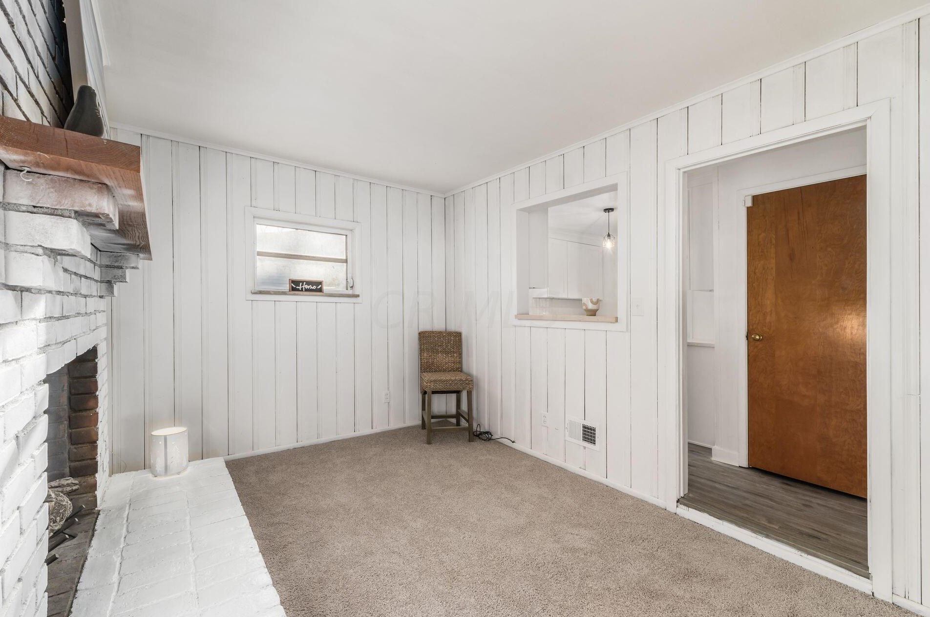 2260 Shrewsbury Rd, Columbus OH  43221-1232 exterior