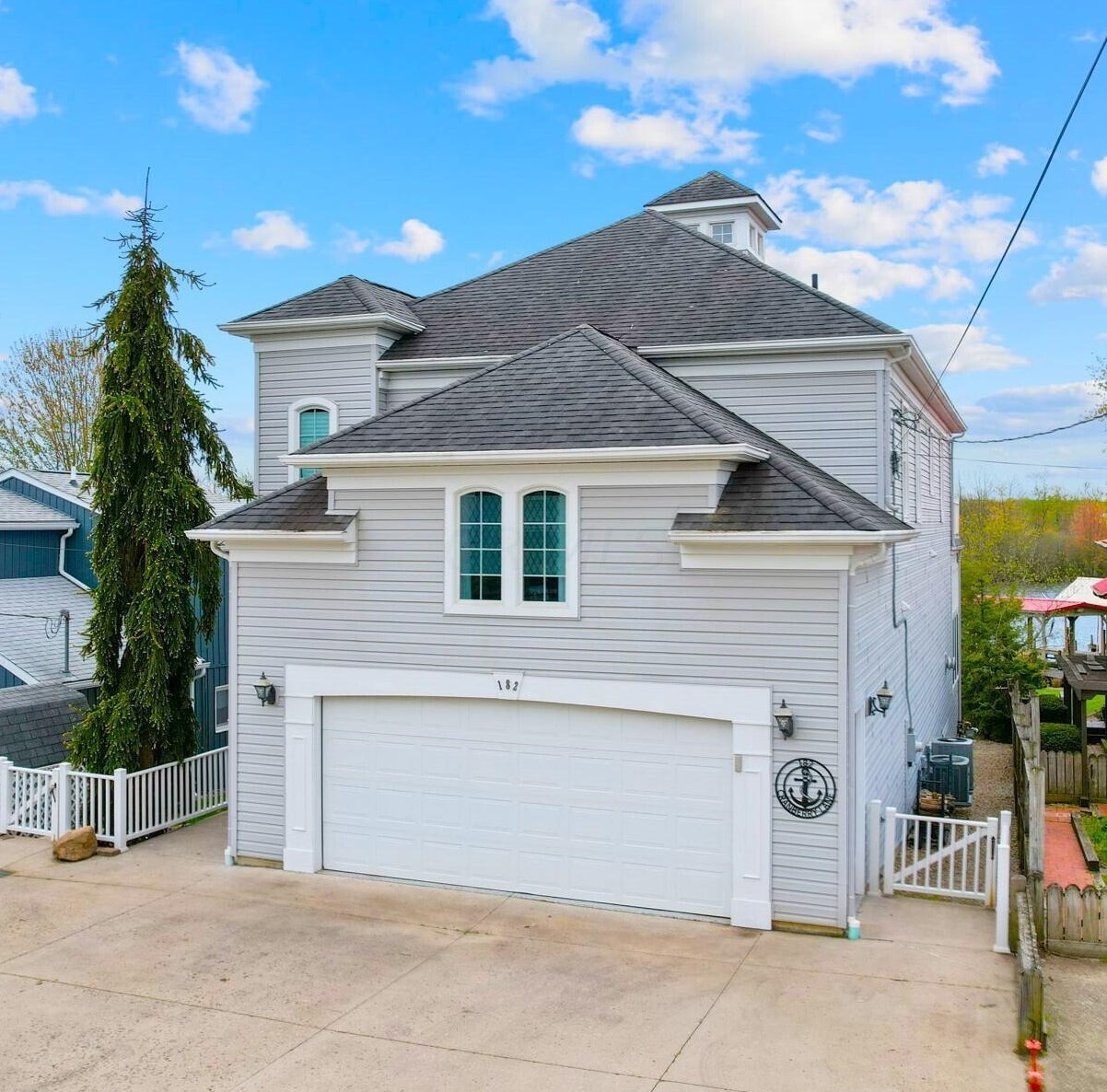 182 Cranberry Ln, Buckeye Lake OH  43008-7832 exterior