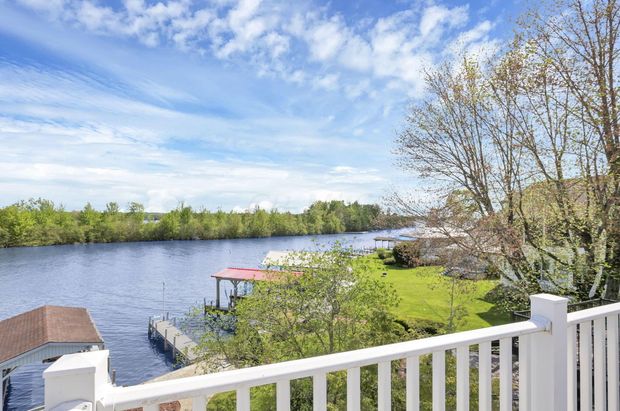 182 Cranberry Ln, Buckeye Lake OH  43008-7832 exterior