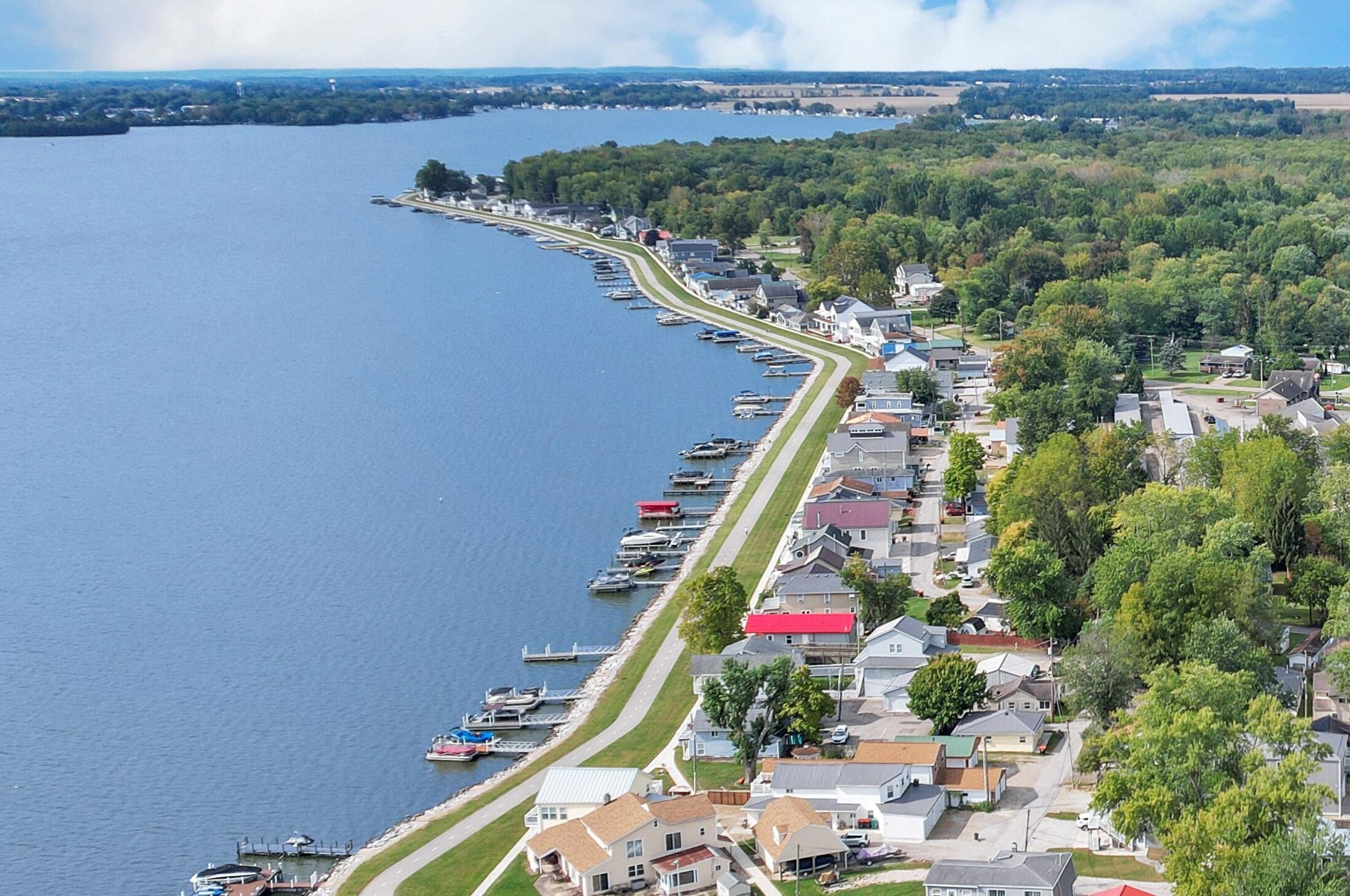 182 Cranberry Ln, Buckeye Lake OH  43008-7832 exterior