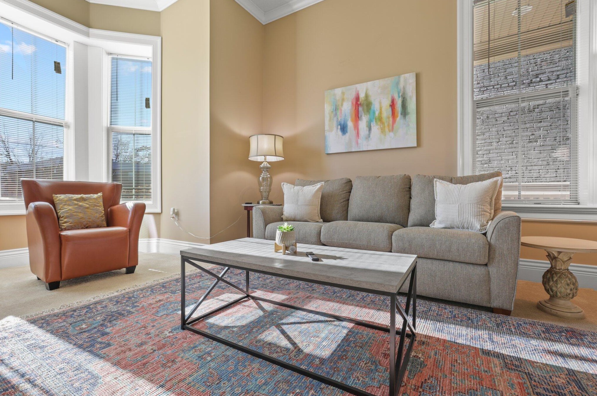 1066 Long St, Columbus OH  43203-1916 exterior