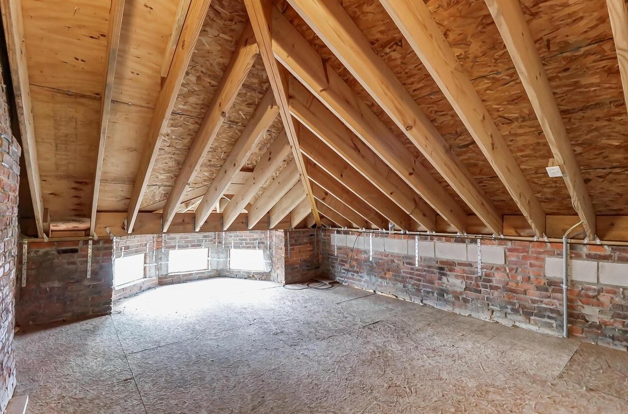 1066 Long St, Columbus OH  43203-1916 exterior