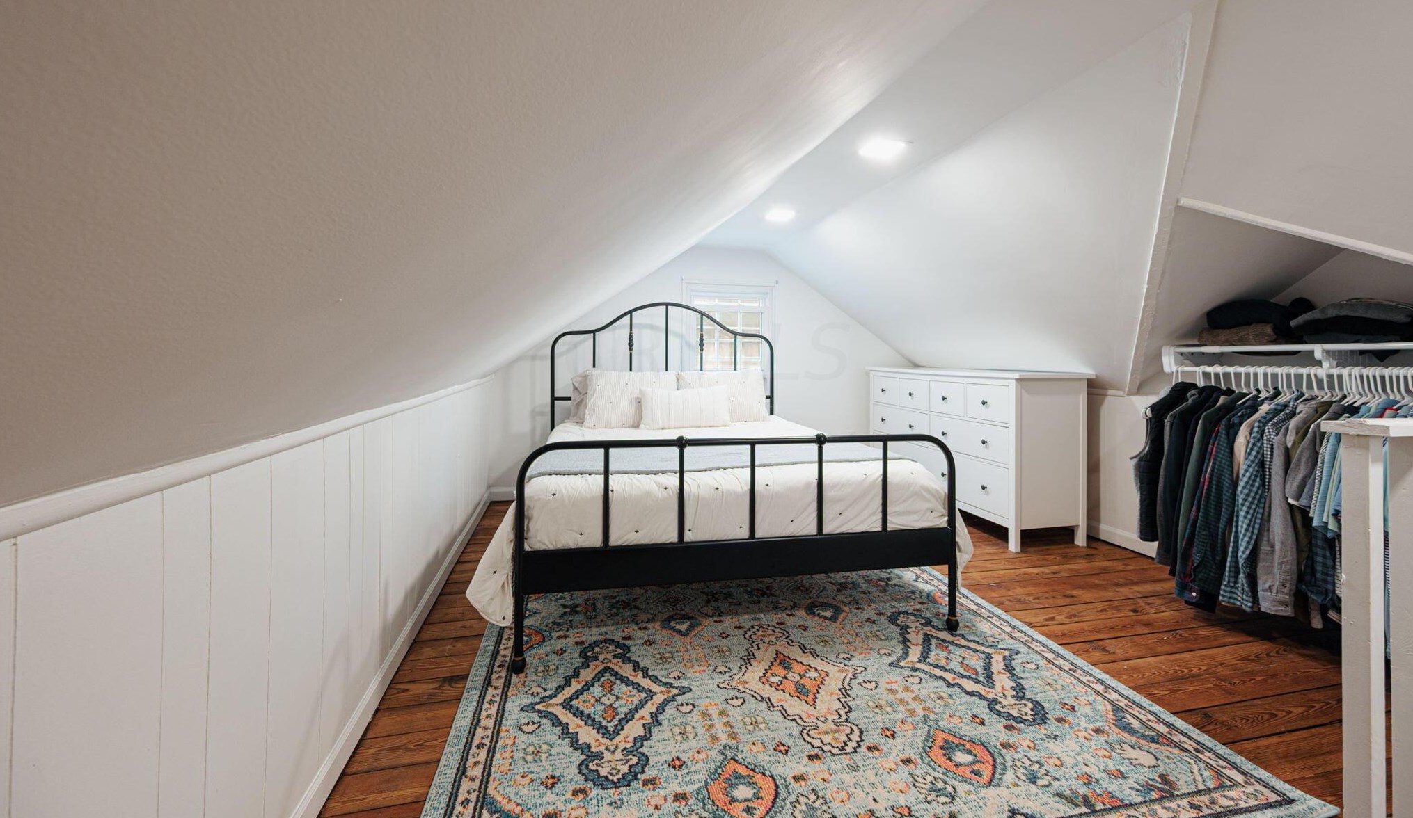 2388 Livingston Ave, Columbus OH  43209-2845 exterior