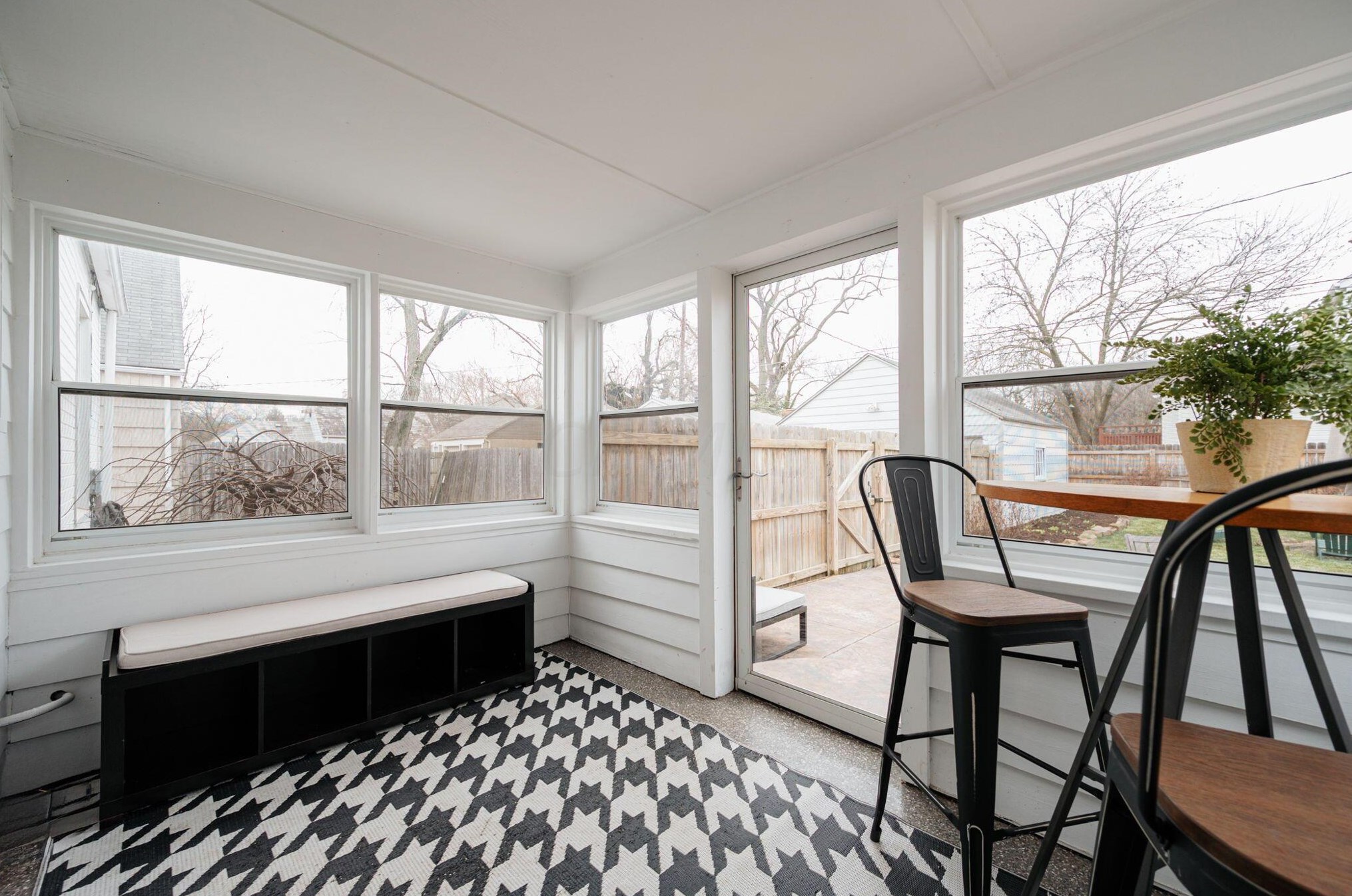 2388 Livingston Ave, Columbus OH  43209-2845 exterior