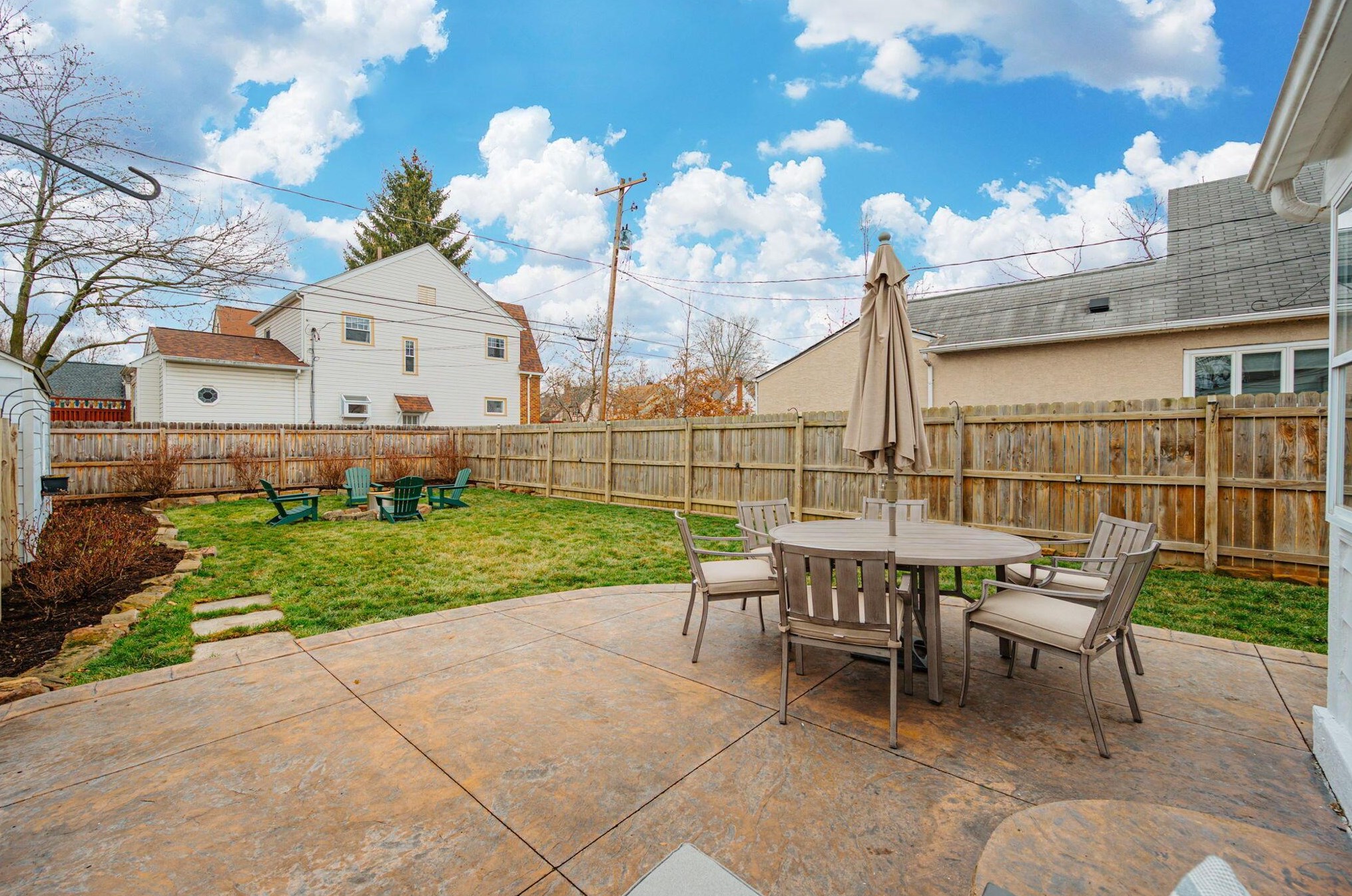 2388 Livingston Ave, Columbus OH  43209-2845 exterior