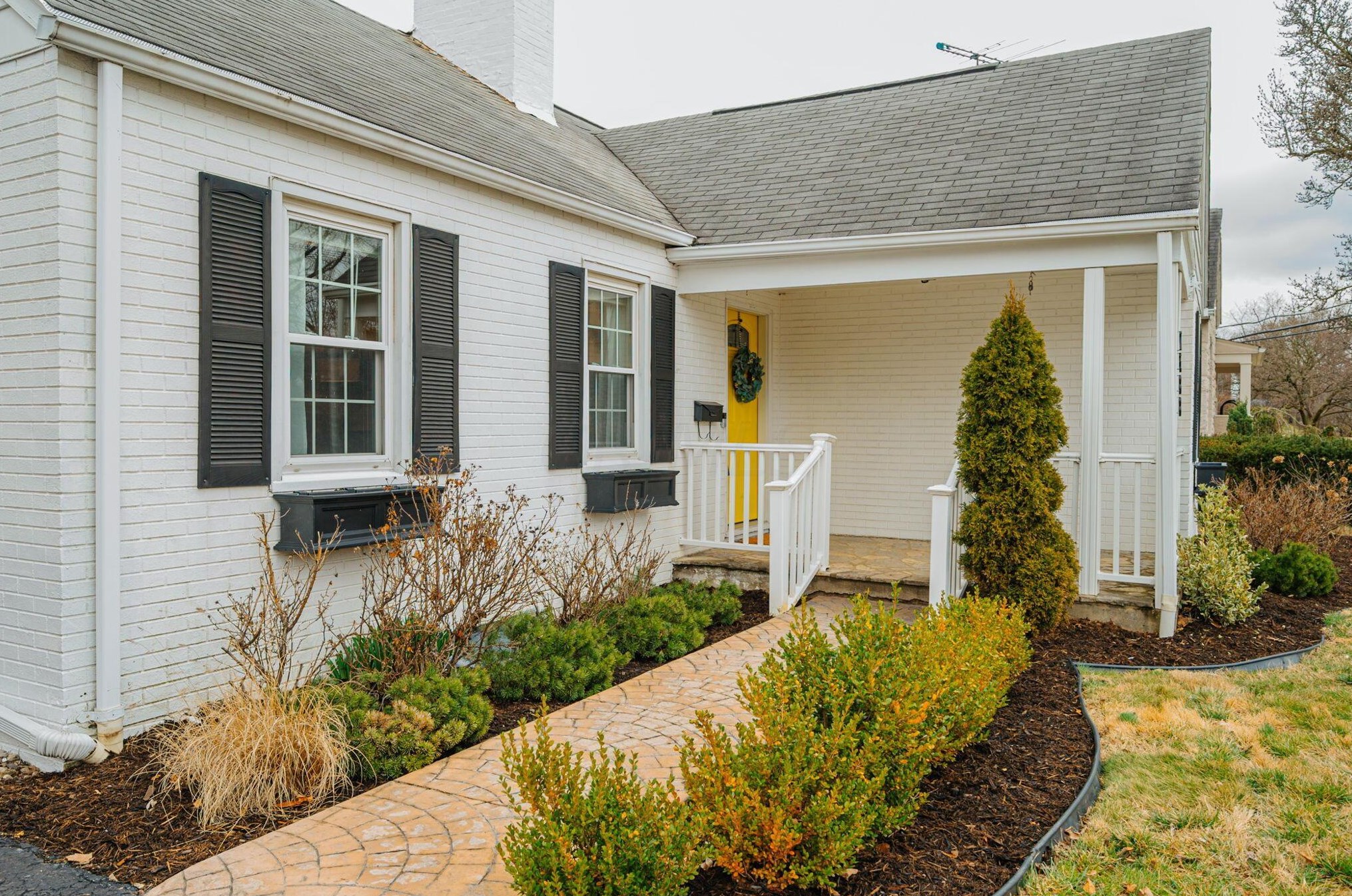 2388 Livingston Ave, Columbus OH  43209-2845 exterior