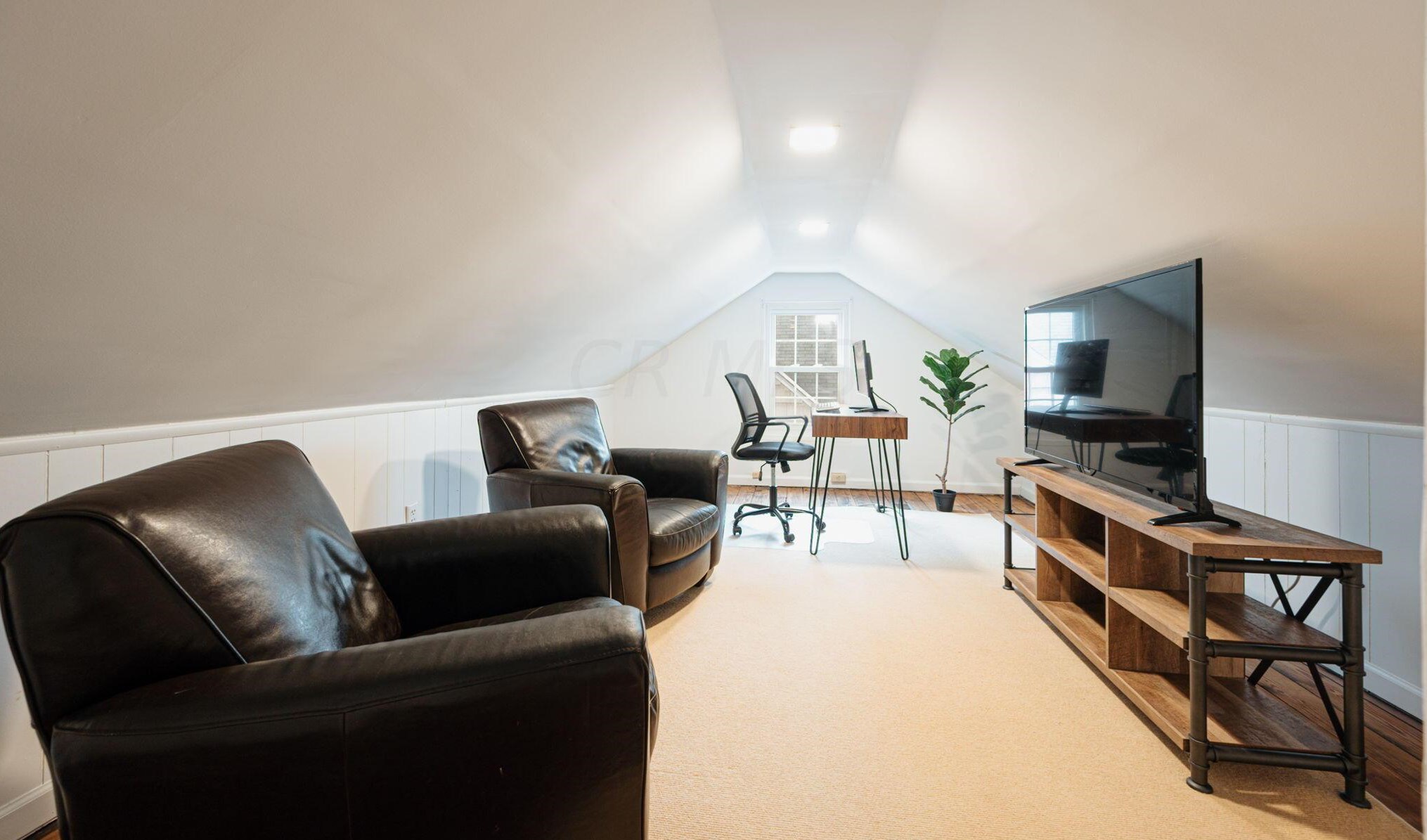 2388 Livingston Ave, Columbus OH  43209-2845 exterior