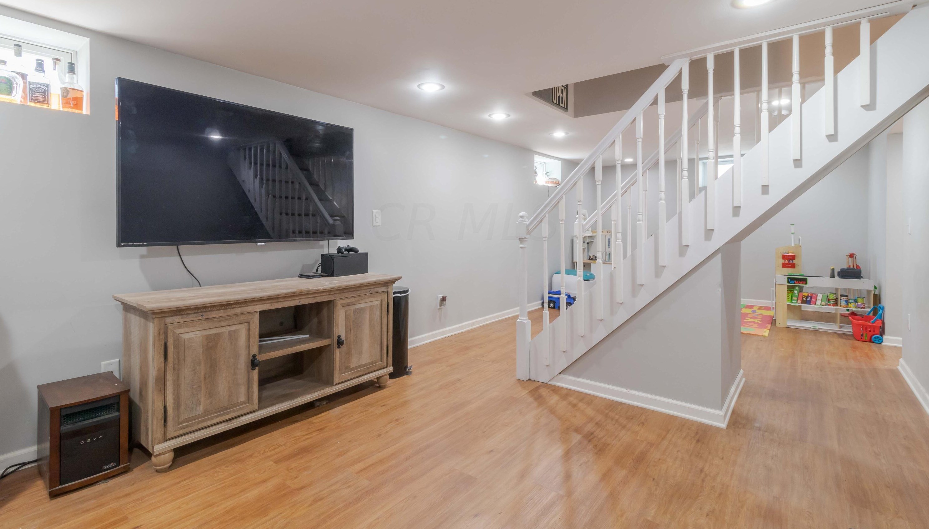 2590 Ruhl Ave, Columbus OH 43209-1172 exterior