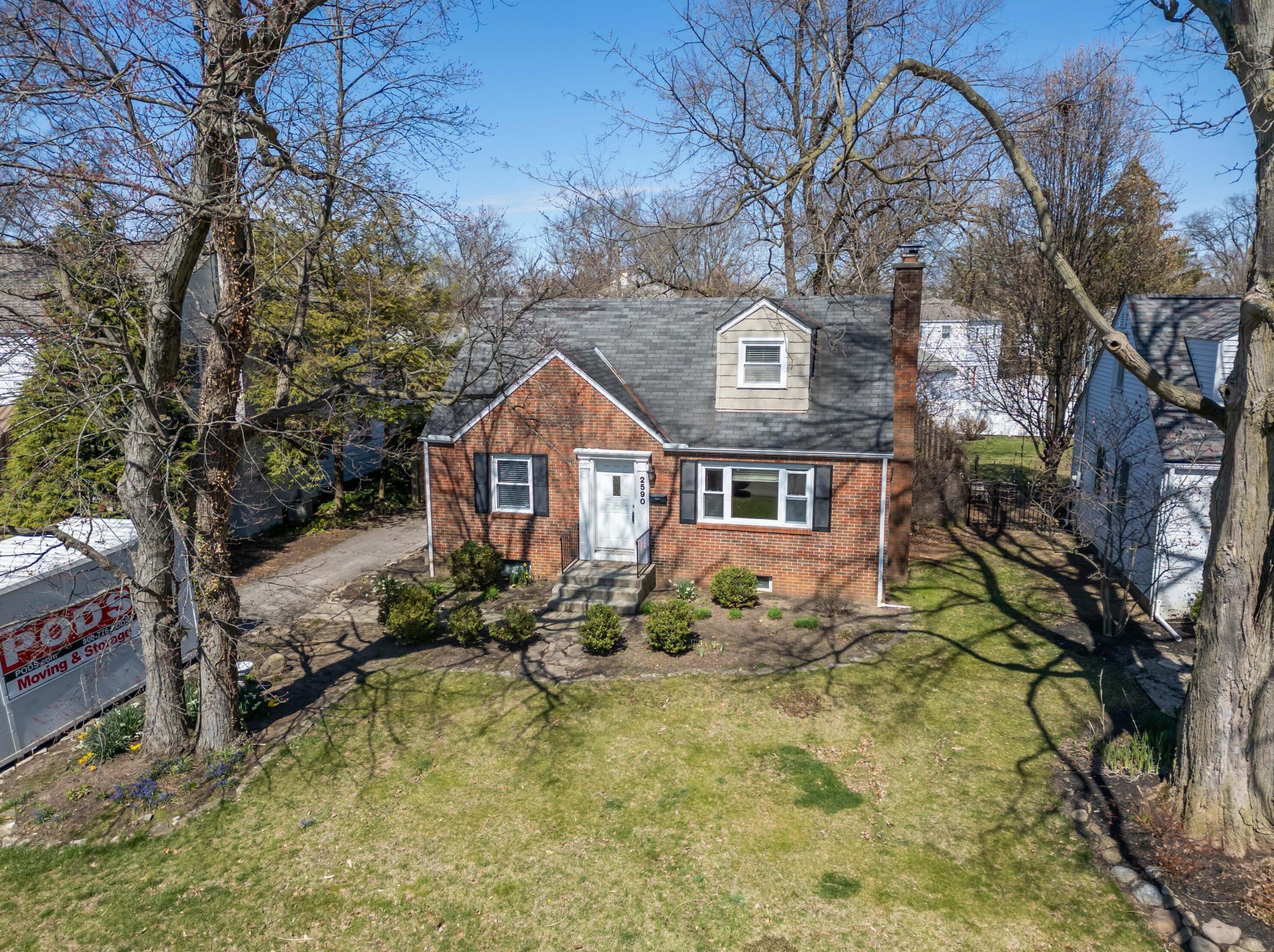 2590 Ruhl Ave, Columbus OH 43209-1172 exterior