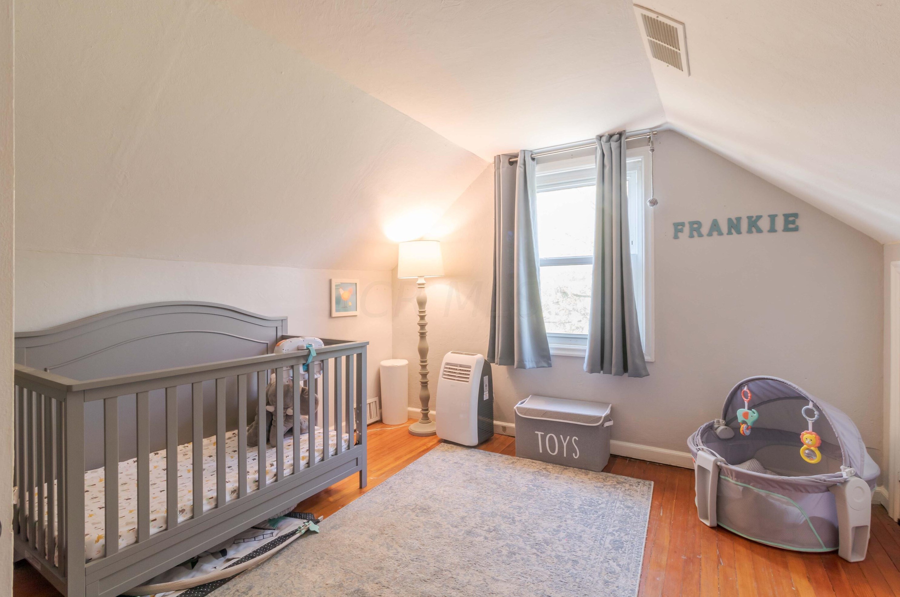 2590 Ruhl Ave, Columbus OH 43209-1172 exterior