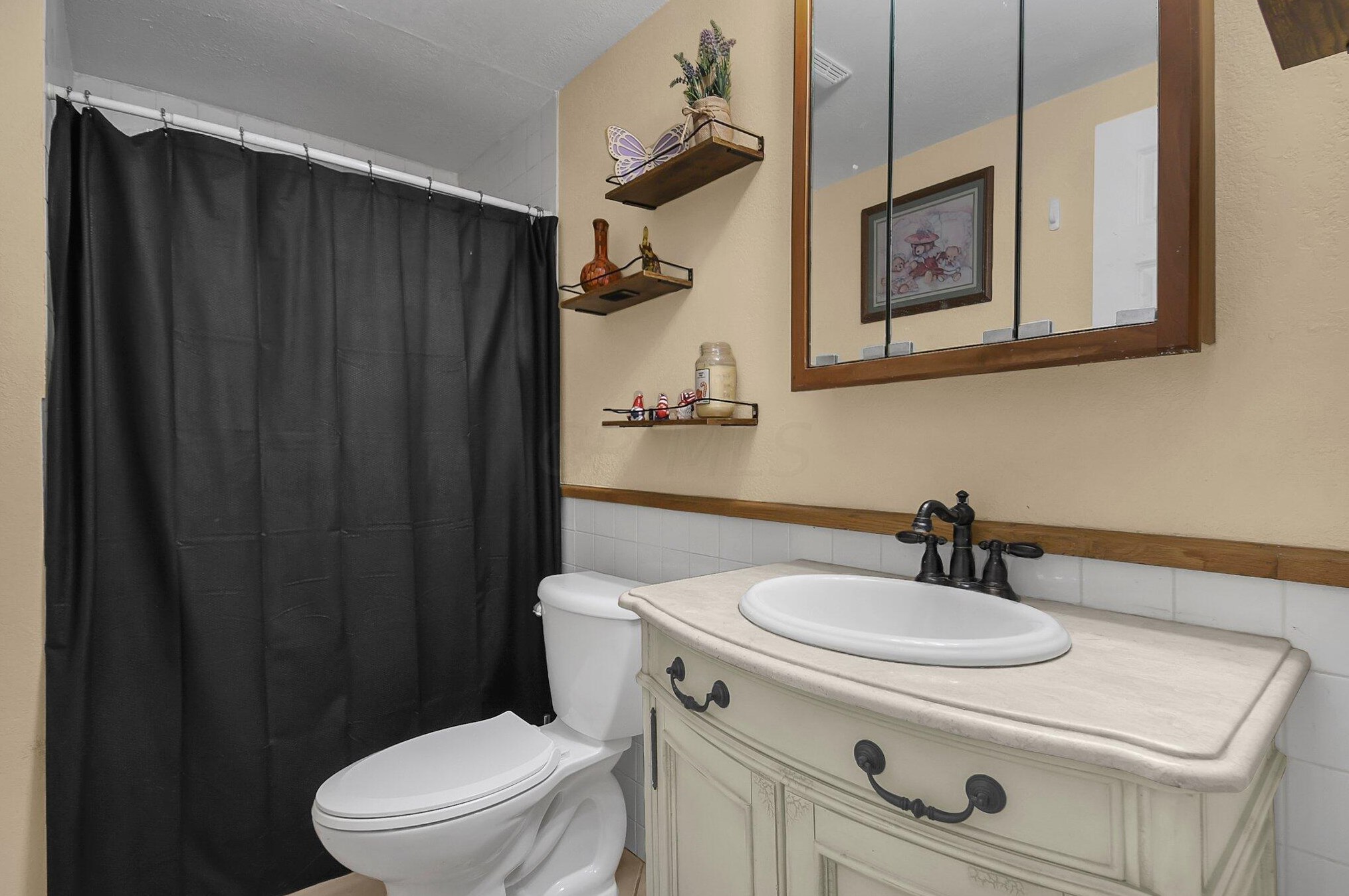 2377 Pumpkinvine Rd, Lancaster OH  43130-8010 exterior