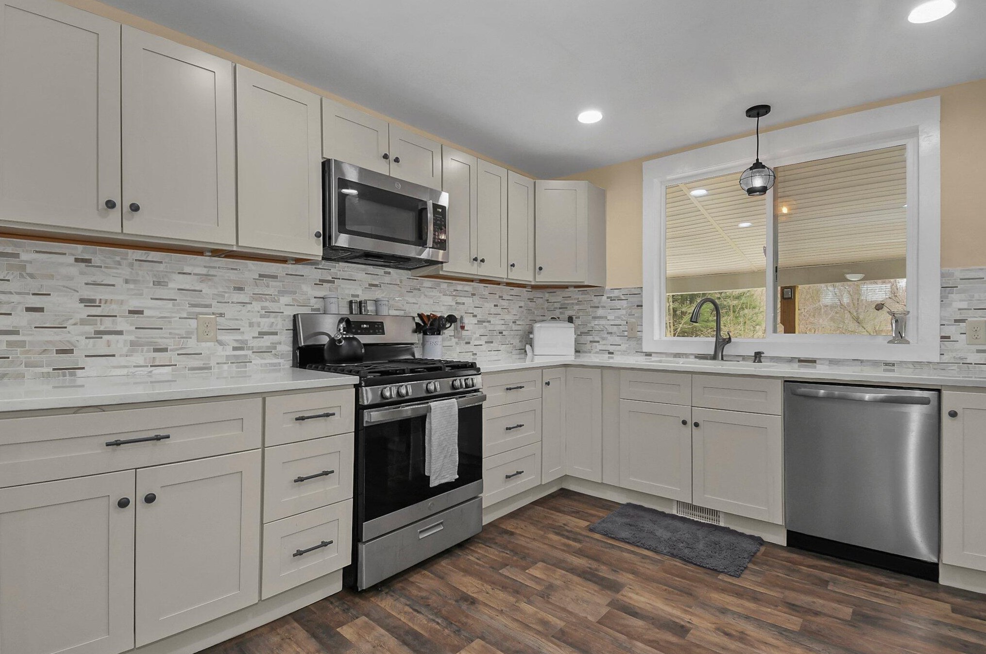 2377 Pumpkinvine Rd, Lancaster OH  43130-8010 exterior