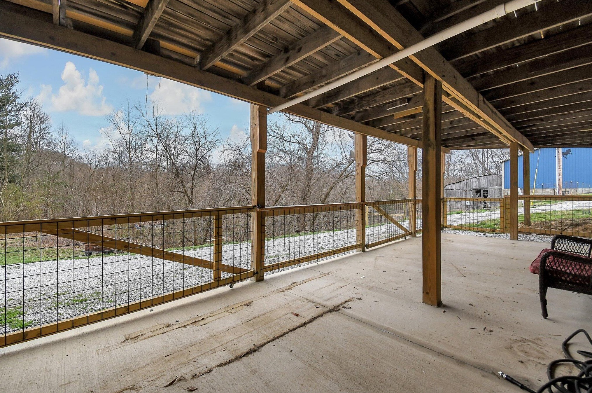 2377 Pumpkinvine Rd, Lancaster OH  43130-8010 exterior