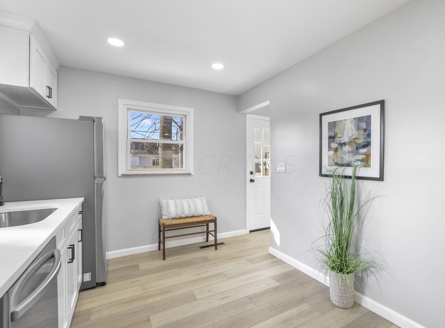 2265 Edgevale Rd, Columbus OH  43221-1216 exterior