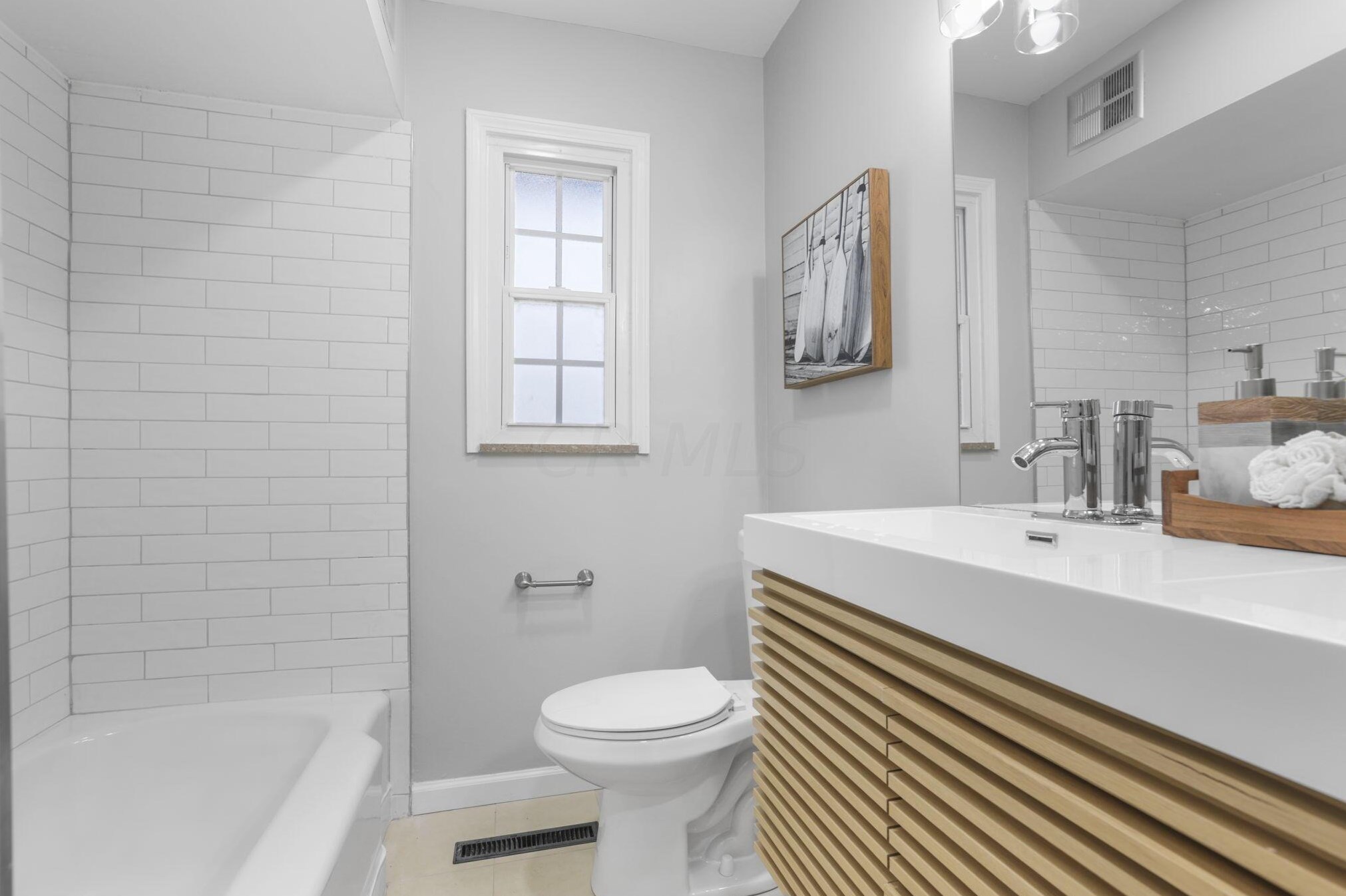 2265 Edgevale Rd, Columbus OH  43221-1216 exterior