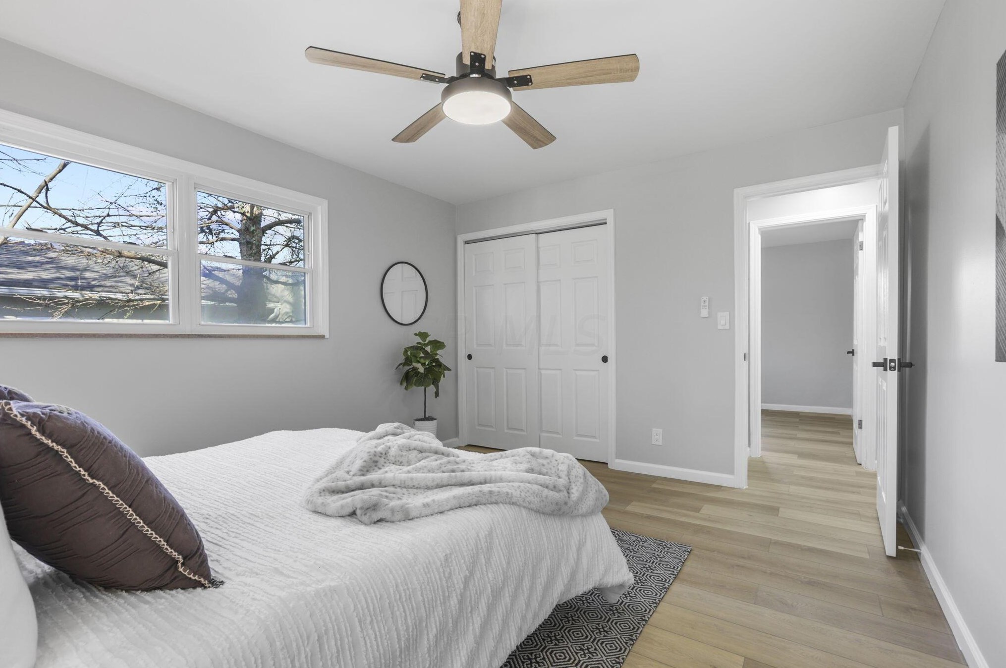 2265 Edgevale Rd, Columbus OH  43221-1216 exterior