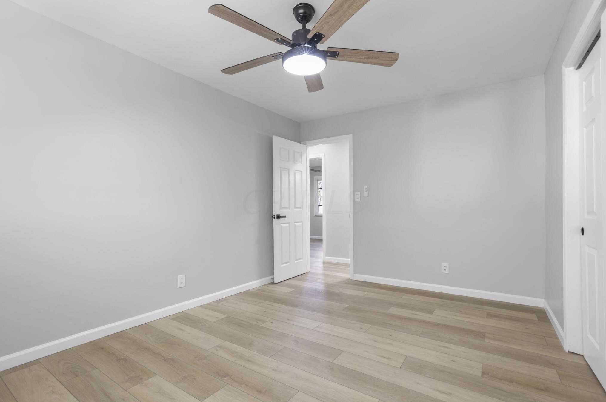 2265 Edgevale Rd, Columbus OH  43221-1216 exterior