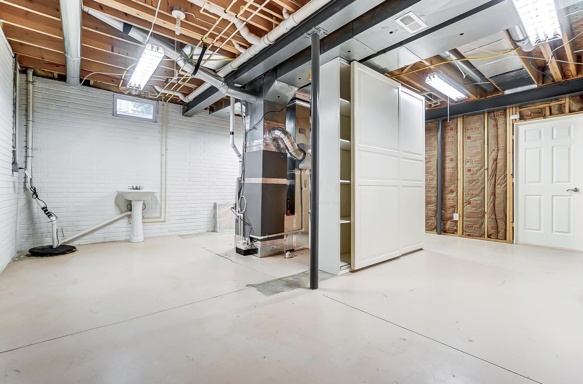 5193 Avery Oak Dr, Dublin OH  43016-7357 exterior