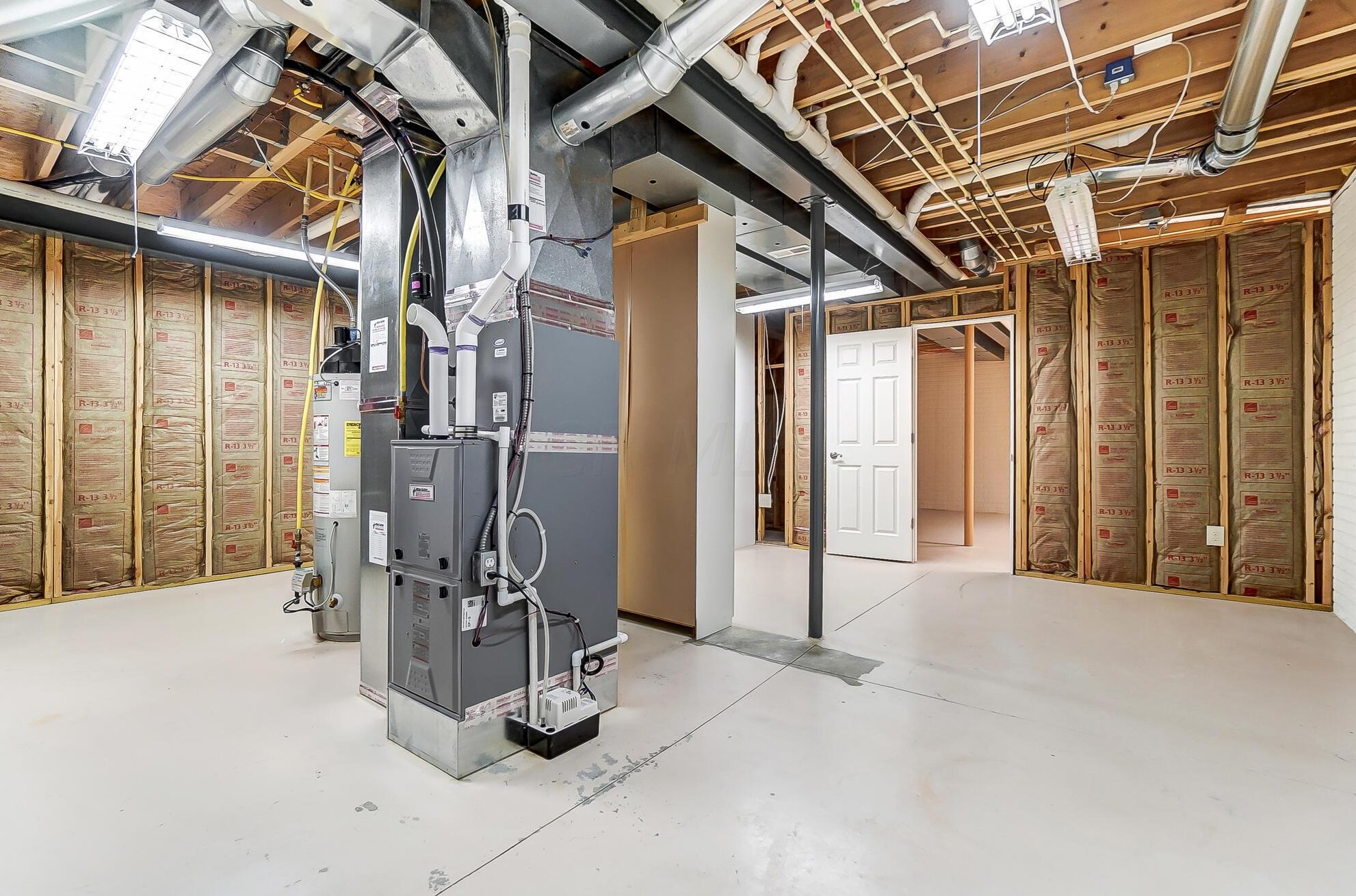 5193 Avery Oak Dr, Dublin OH  43016-7357 exterior