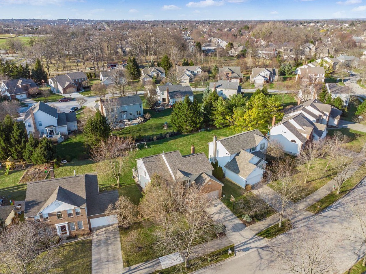 6160 Wynford Dr, Dublin OH  43017-8476 exterior