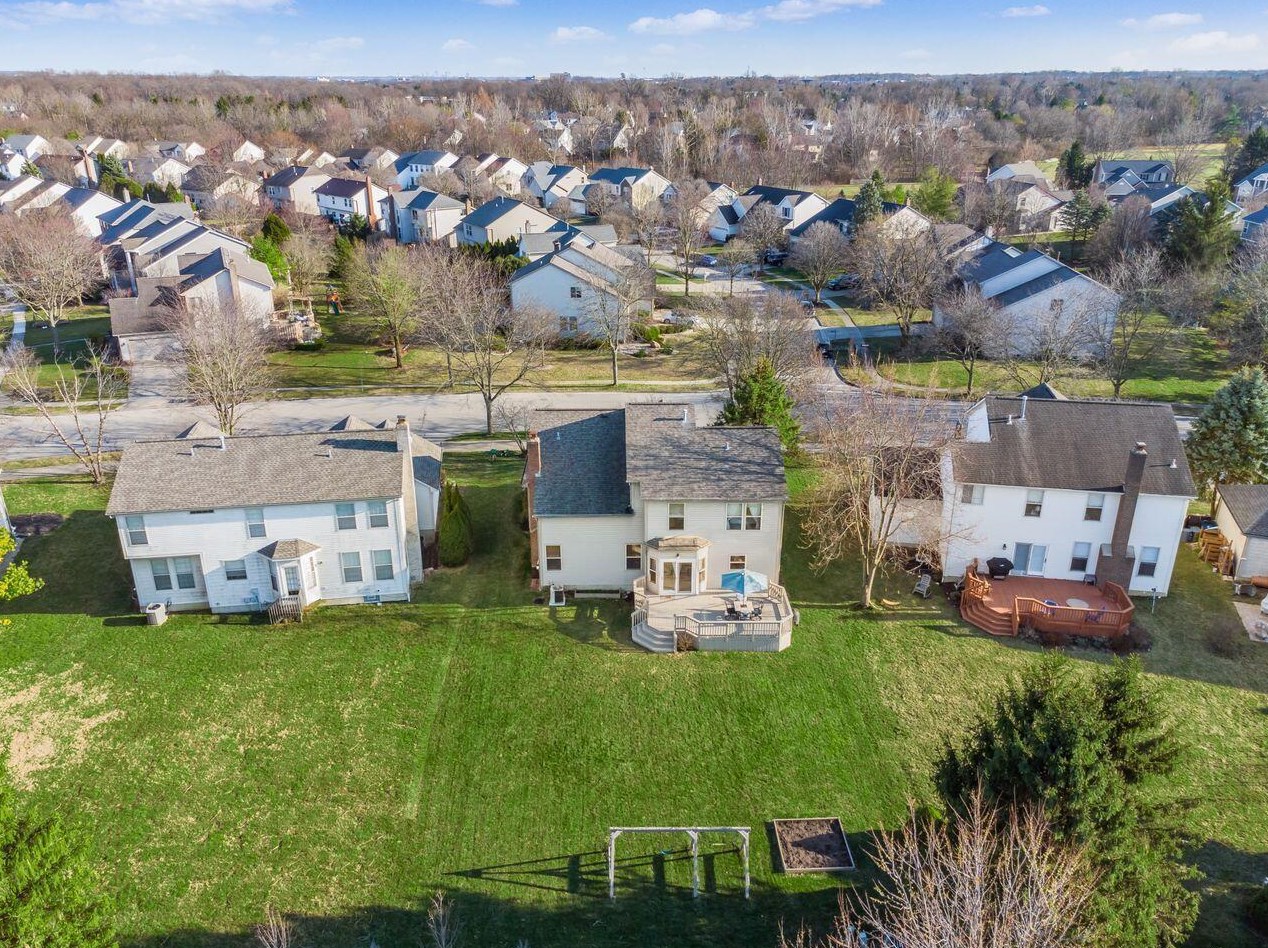 6160 Wynford Dr, Dublin OH  43017-8476 exterior