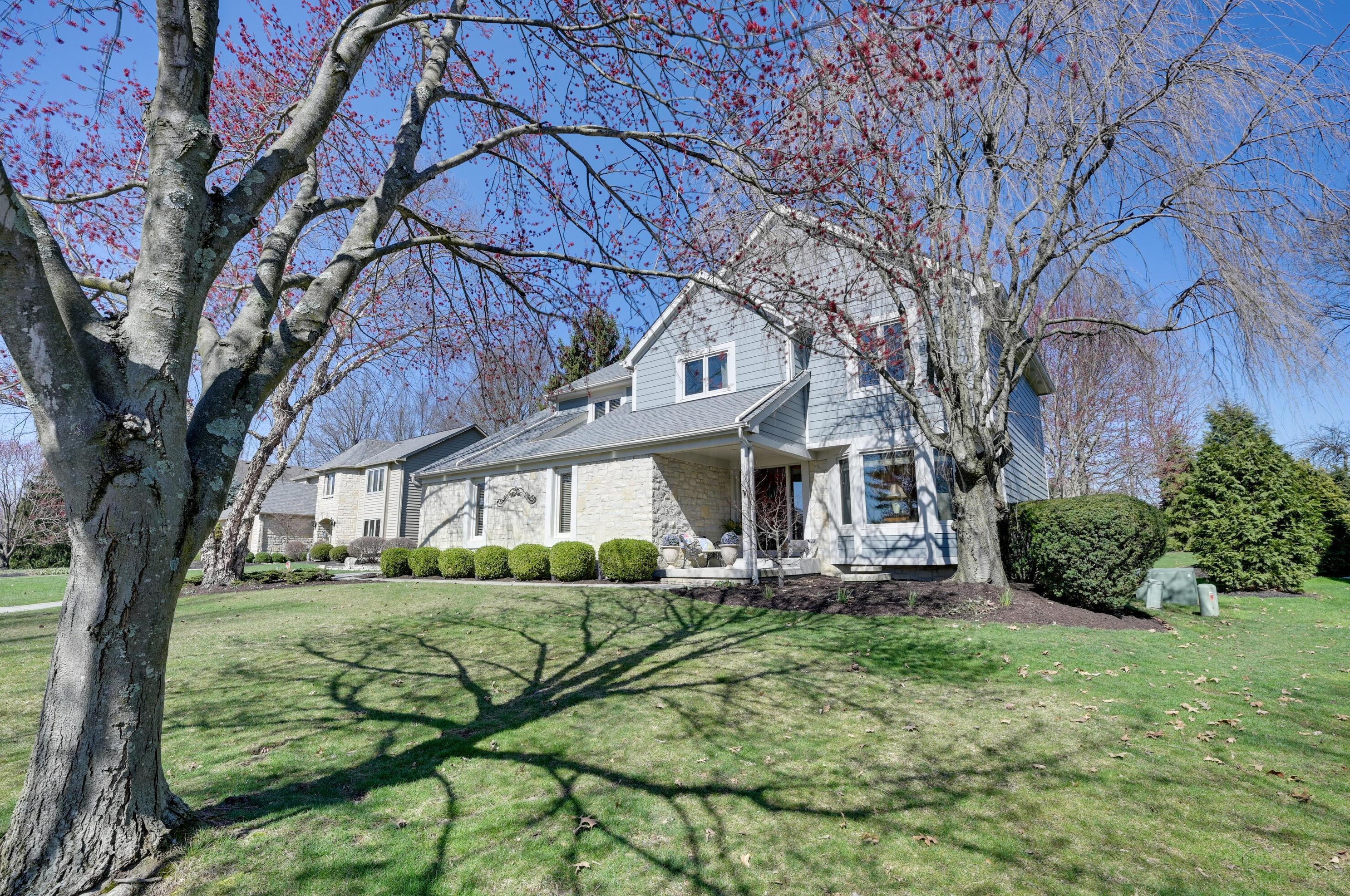6286 Deeside Dr, Dublin OH  43017-9459 exterior