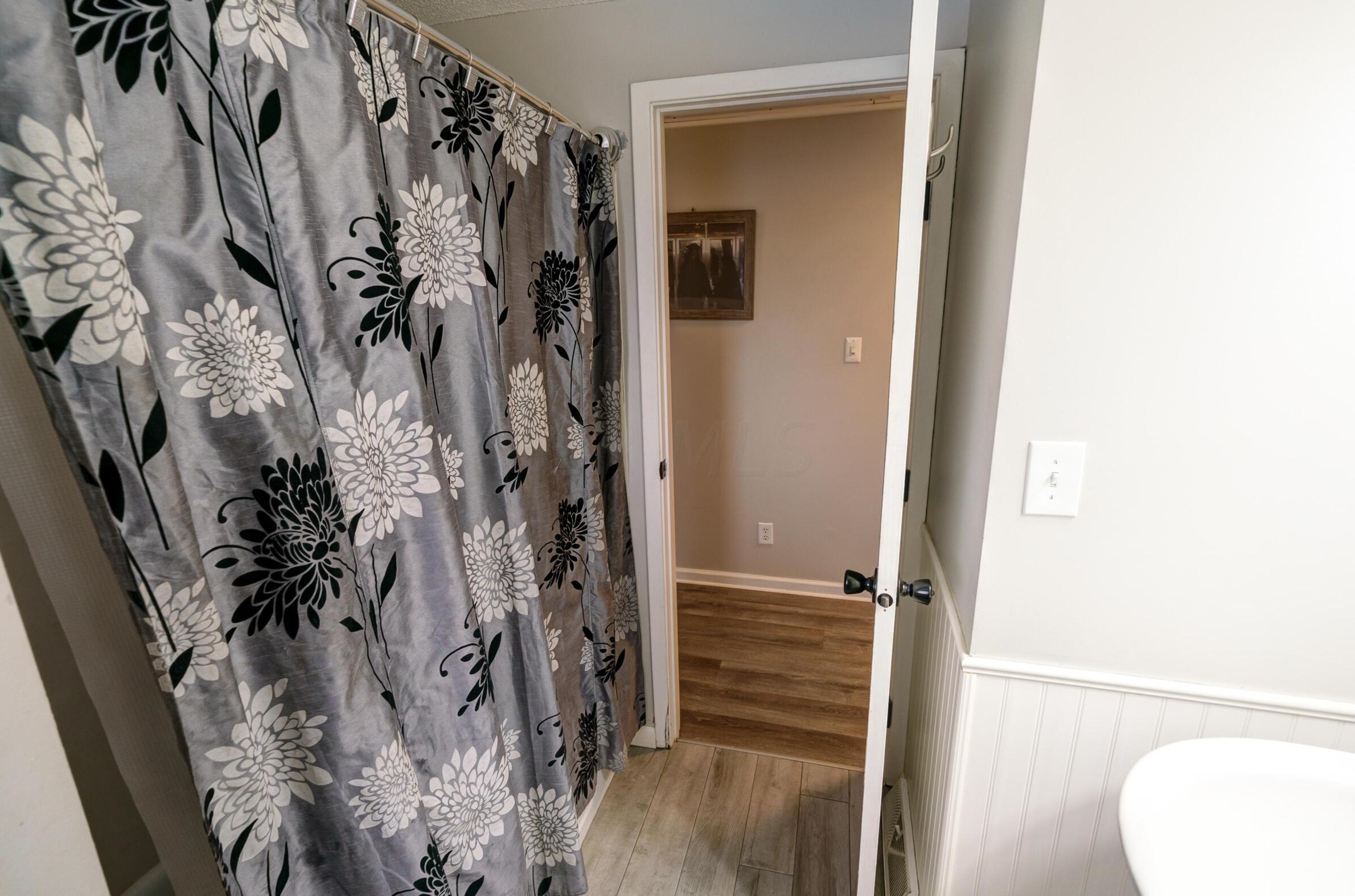 1373 Bolenhill Ave, Columbus OH  43229-1321 exterior