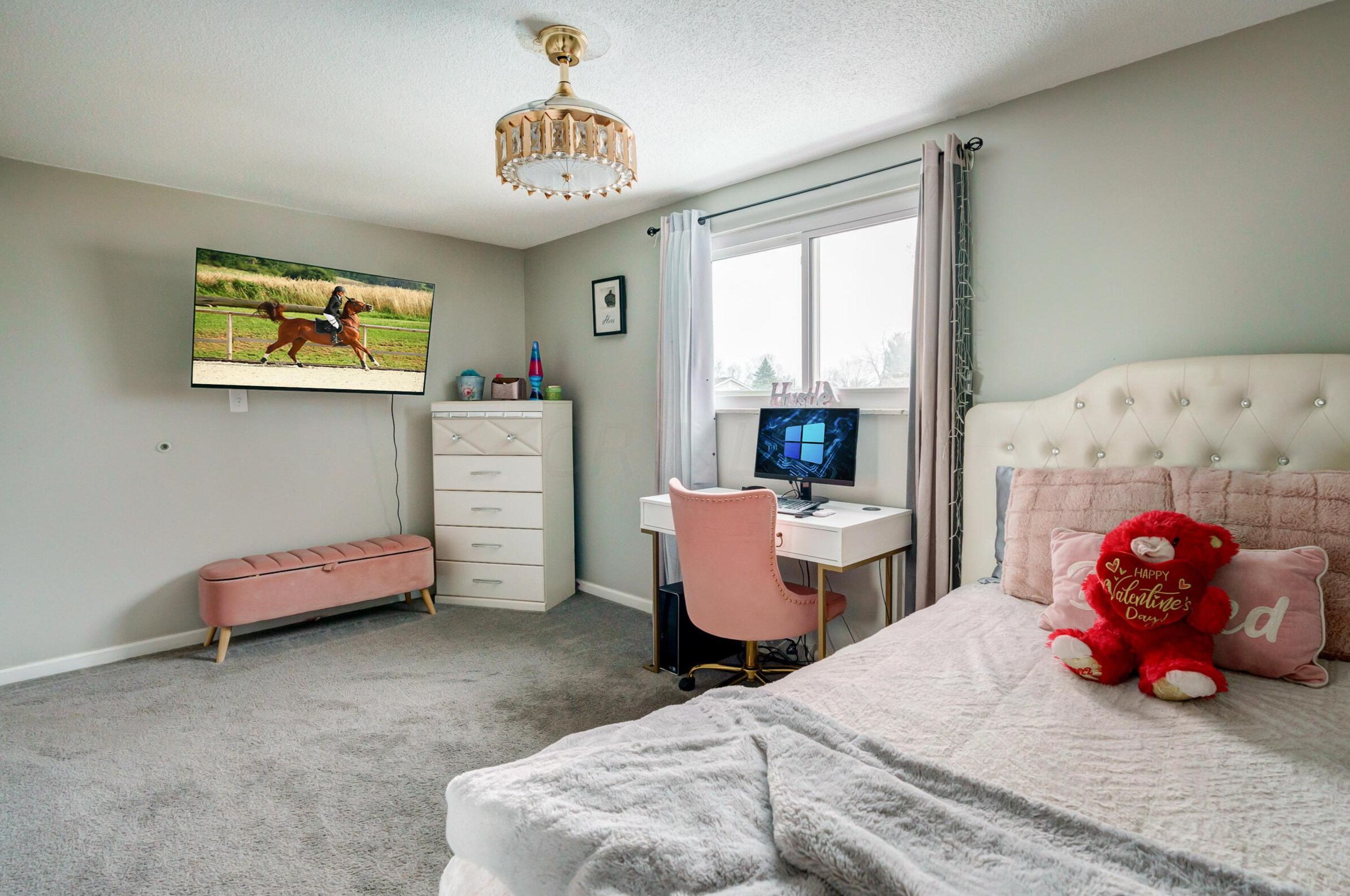 1373 Bolenhill Ave, Columbus OH  43229-1321 exterior