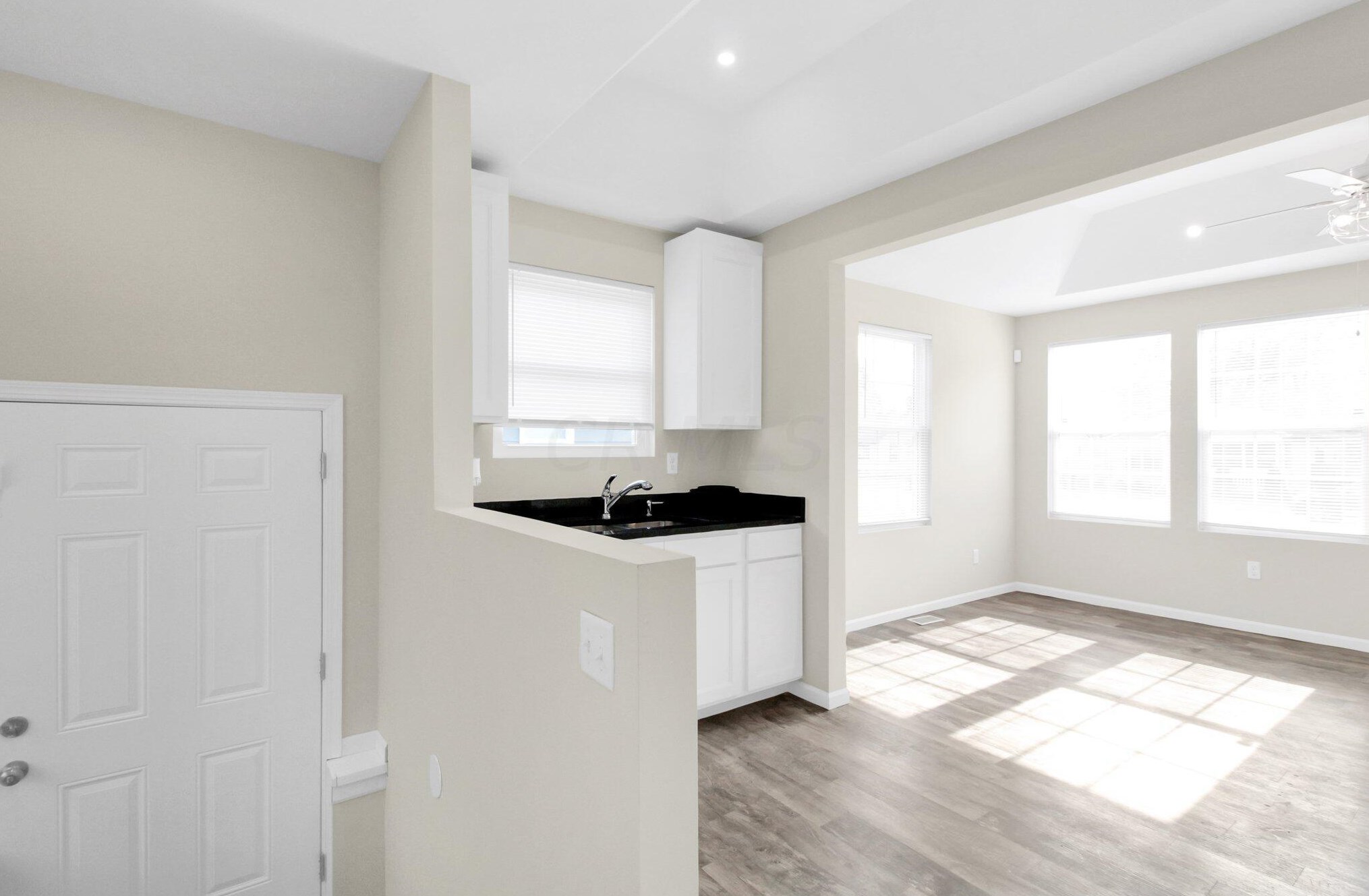 2353 Parkwood Ave, Columbus OH  43211-2374 exterior