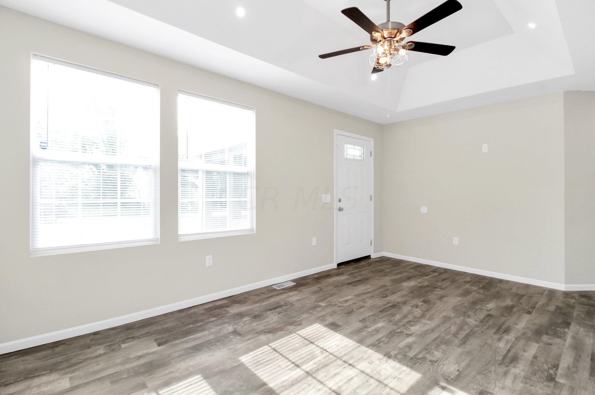 2353 Parkwood Ave, Columbus OH  43211-2374 exterior