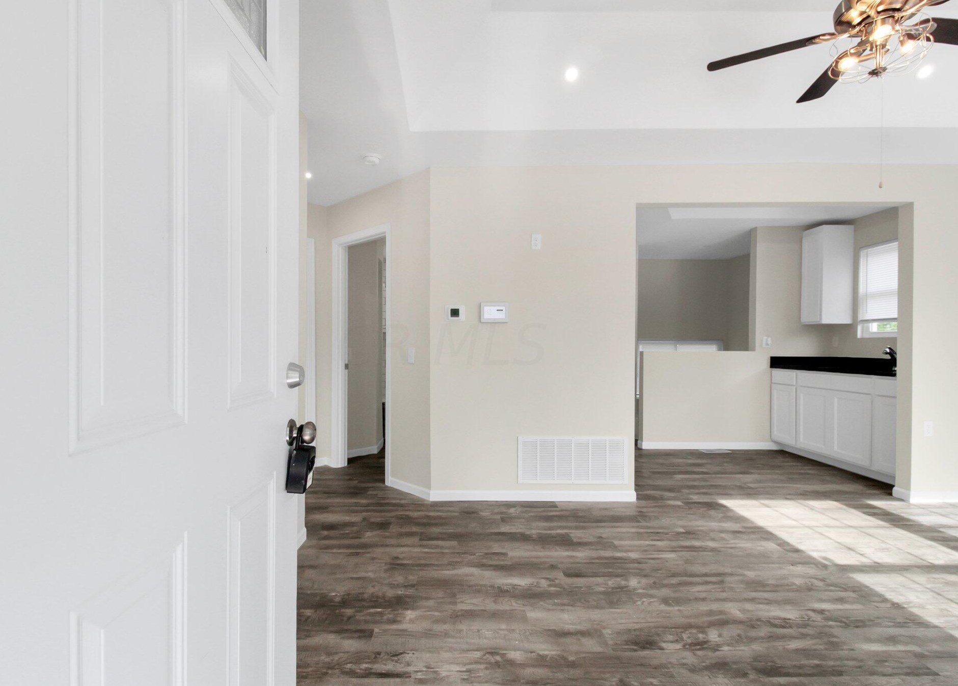 2353 Parkwood Ave, Columbus OH  43211-2374 exterior