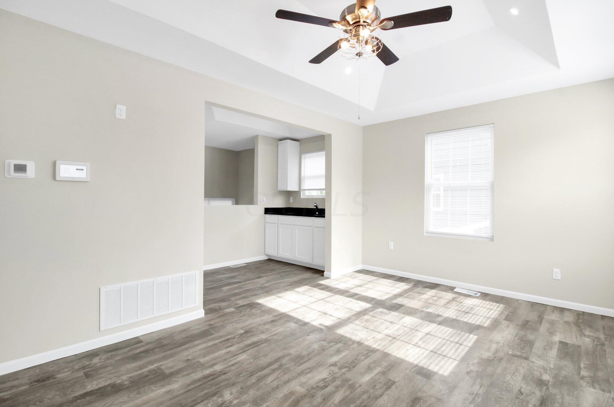 2353 Parkwood Ave, Columbus OH  43211-2374 exterior