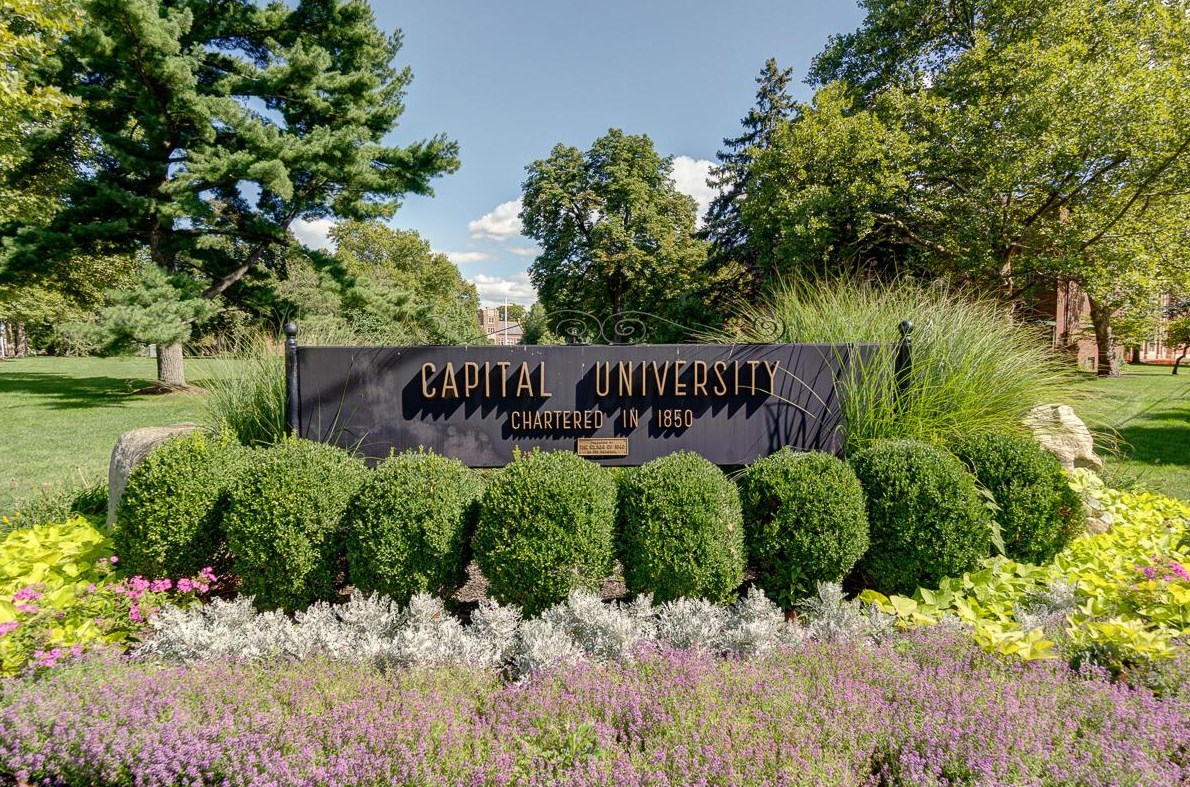 150 Cassingham Rd, Columbus OH  43209-1460 exterior