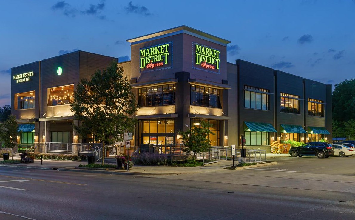 150 Cassingham Rd, Columbus OH  43209-1460 exterior