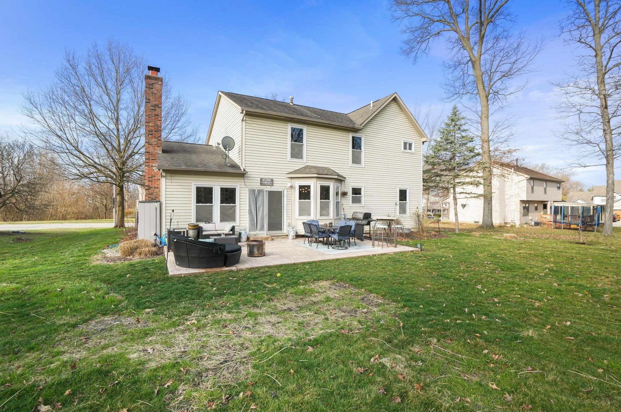 498 Helmbright Dr, Columbus OH  43230-4396 exterior