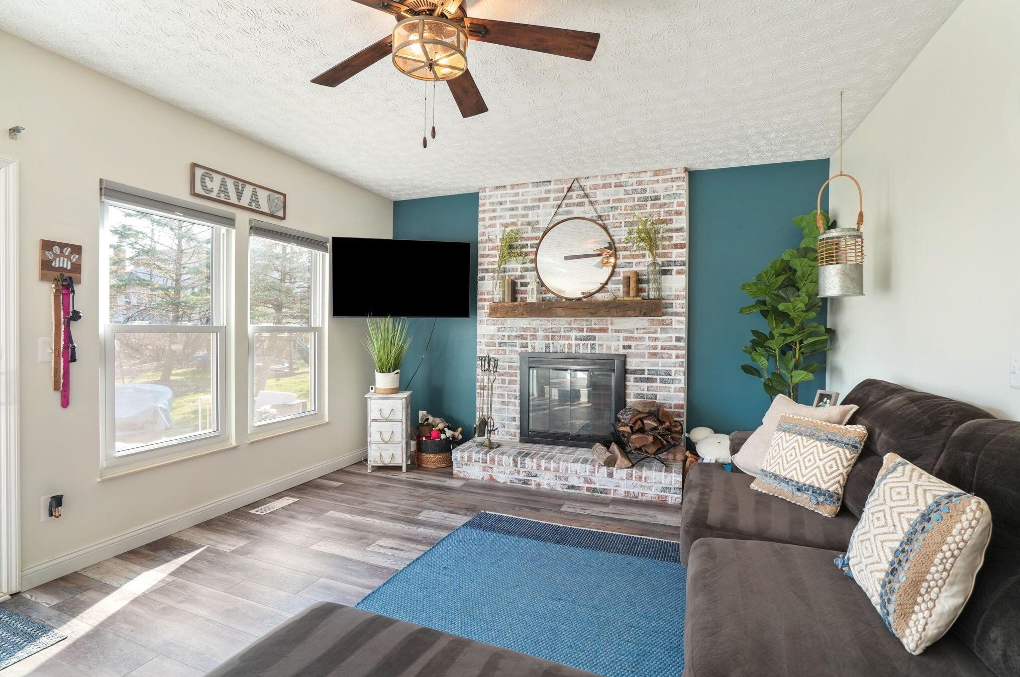 498 Helmbright Dr, Columbus OH  43230-4396 exterior