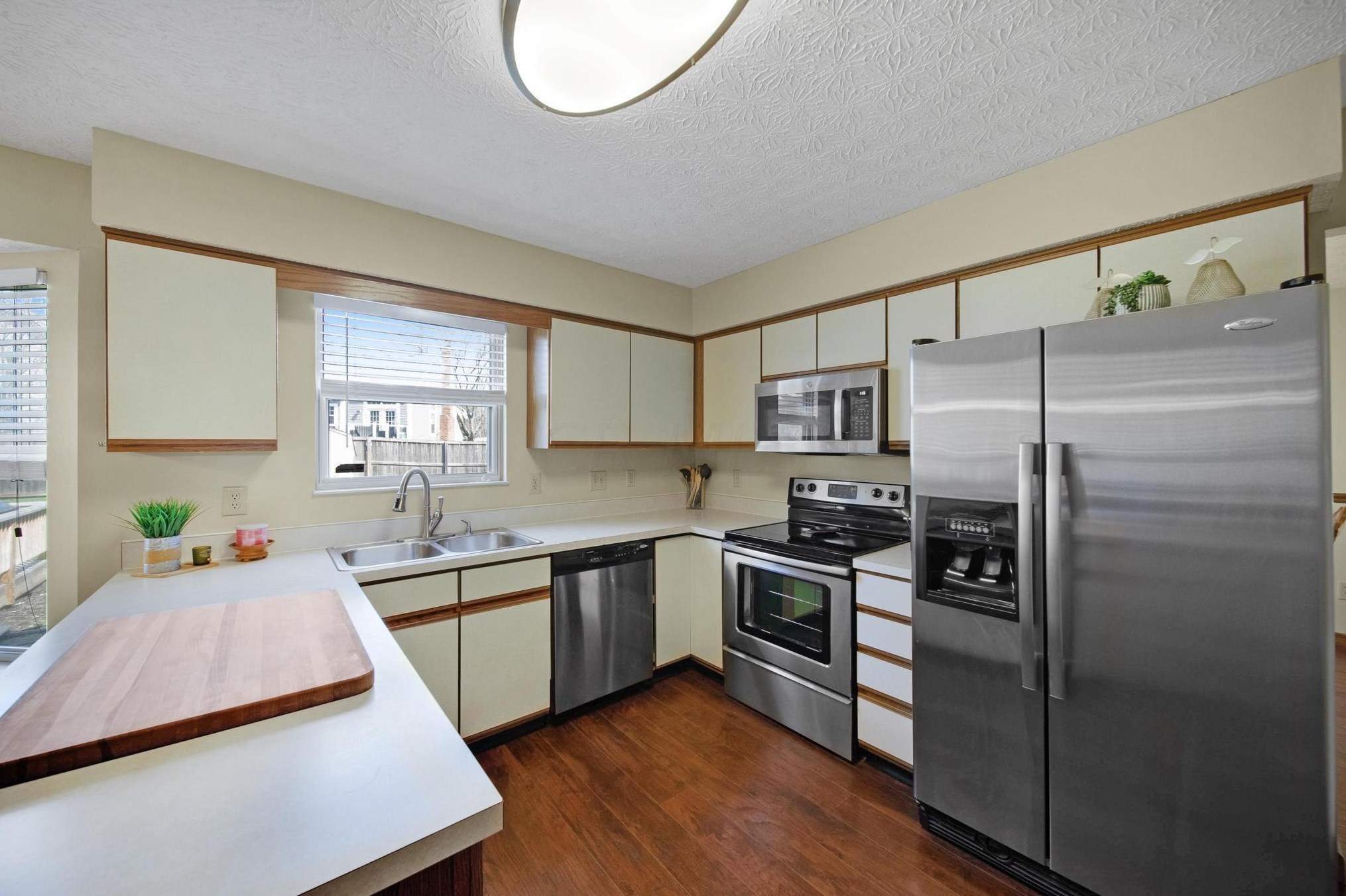 3180 Wild Dunes Ct, Pickerington OH  43147-8742 exterior