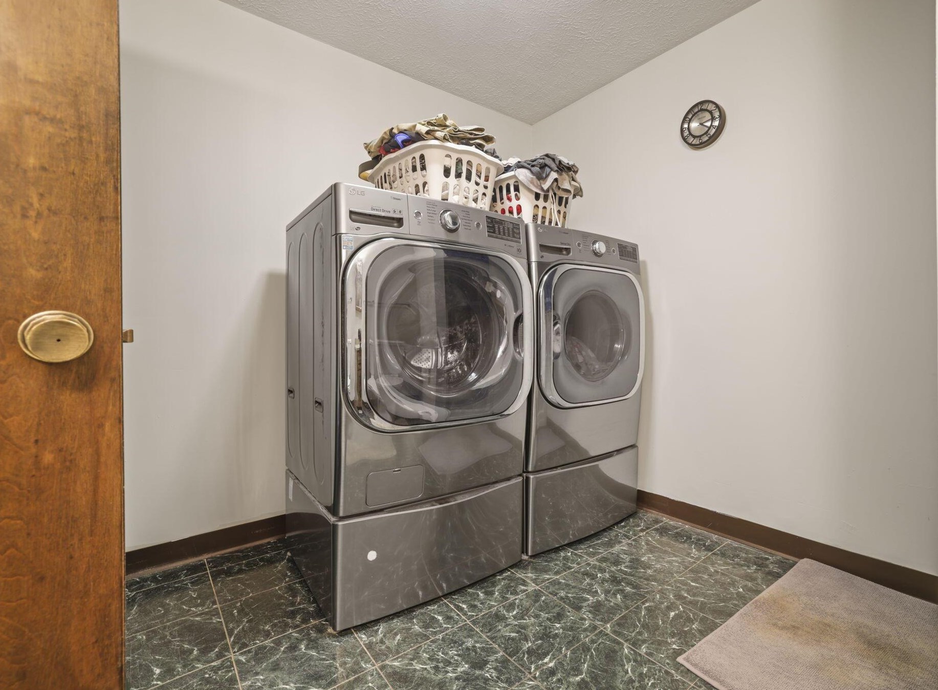 857 Hubert Ave, Lancaster OH  43130-4523 exterior