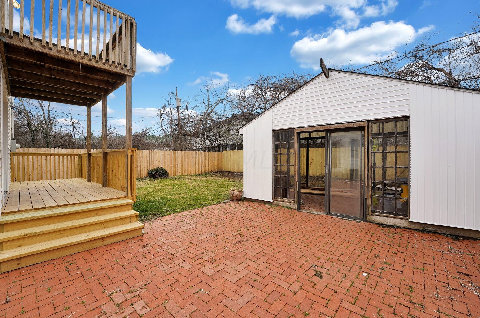 474 James Rd, Columbus OH  43230-3302 exterior