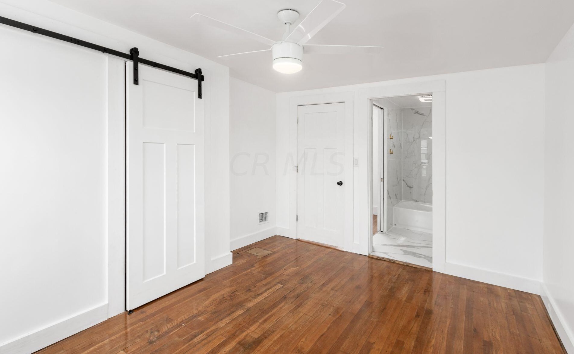 2871 Findley Ave, Columbus OH  43202-2319 exterior