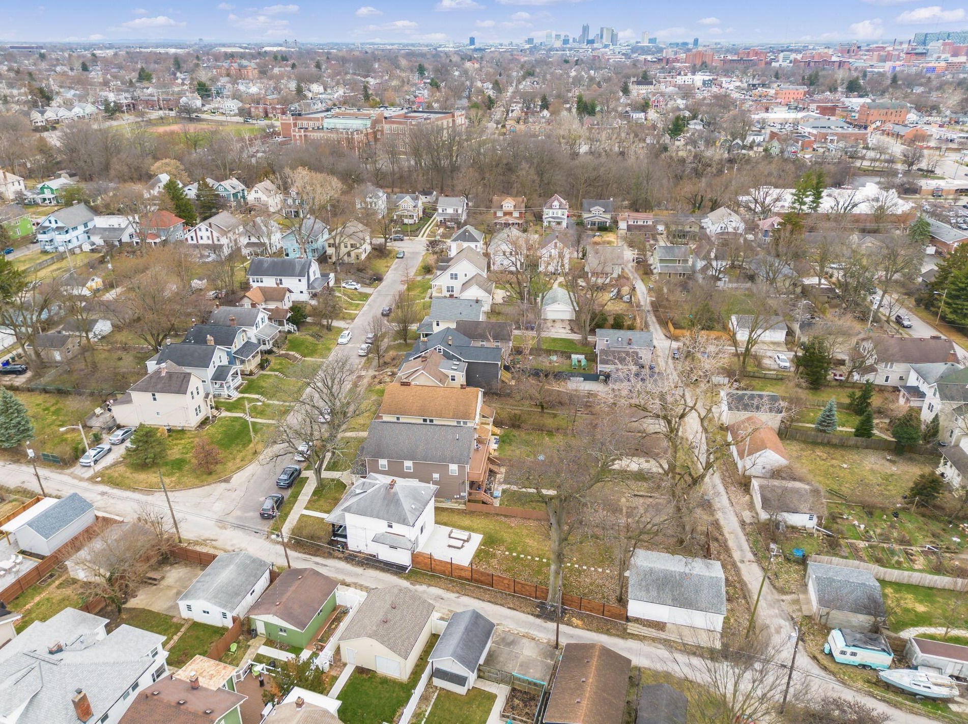 2871 Findley Ave, Columbus OH  43202-2319 exterior