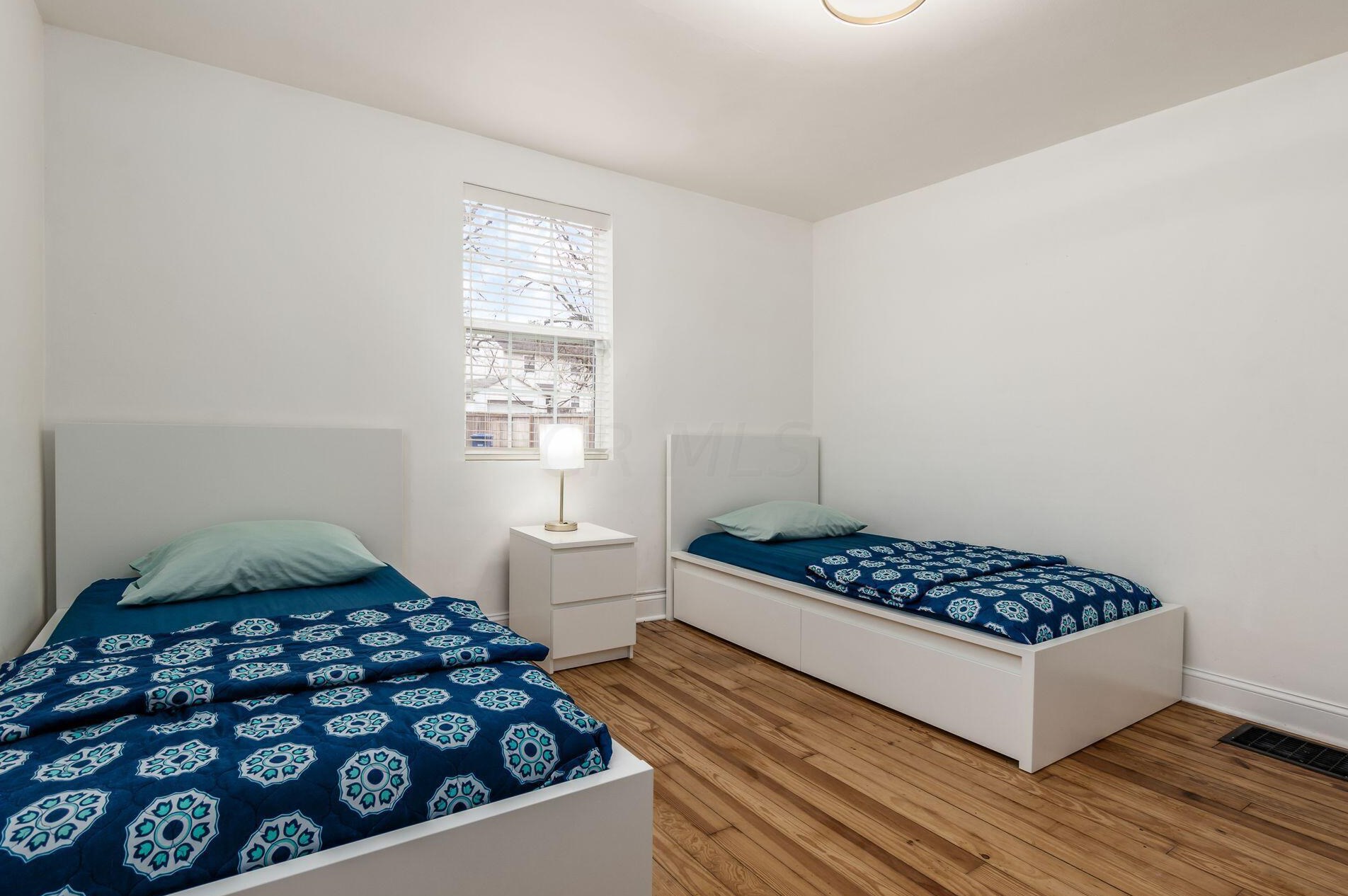 1095 Kelton Ave, Columbus OH 43206-1725 exterior