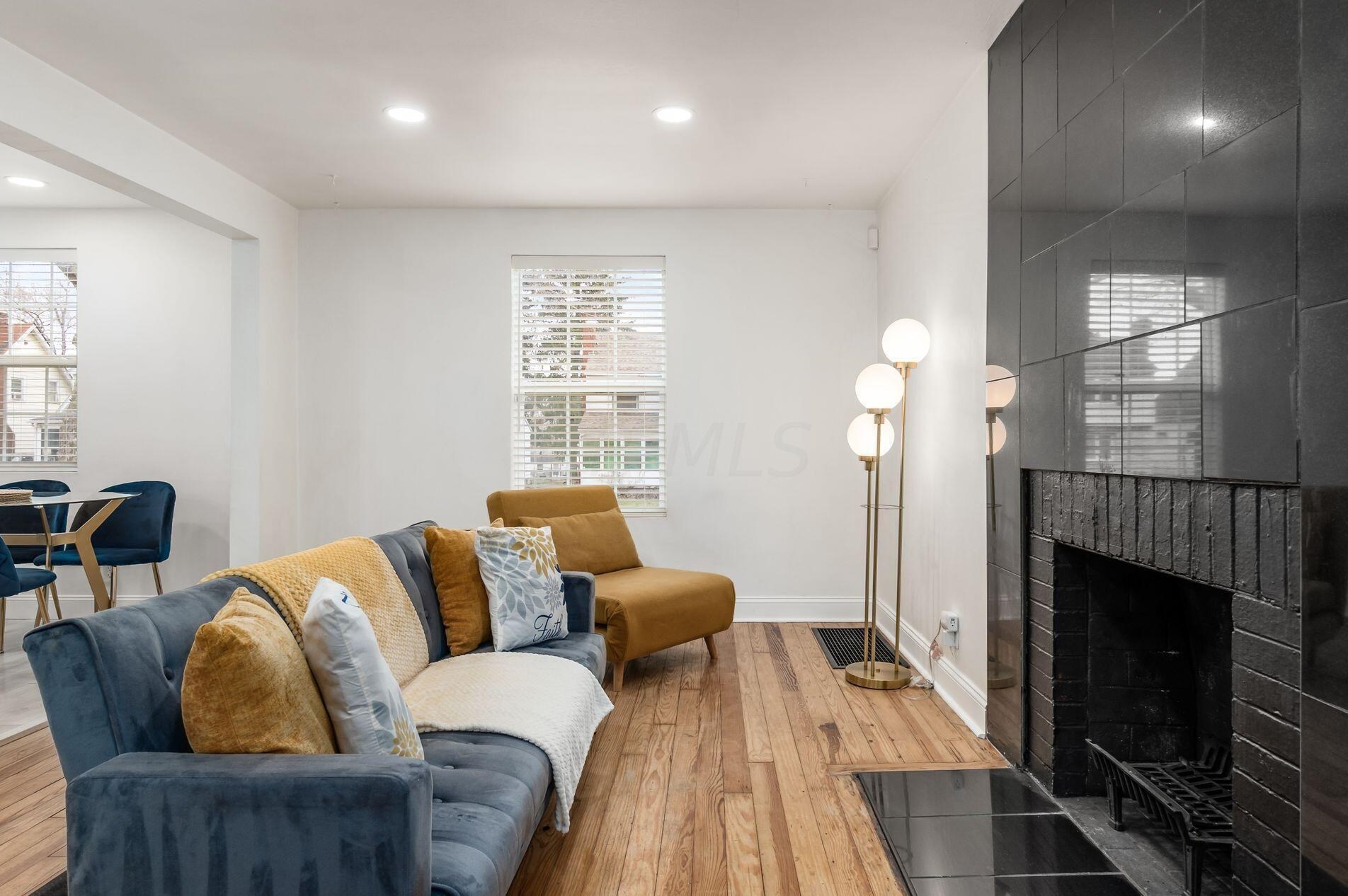 1095 Kelton Ave, Columbus OH 43206-1725 exterior