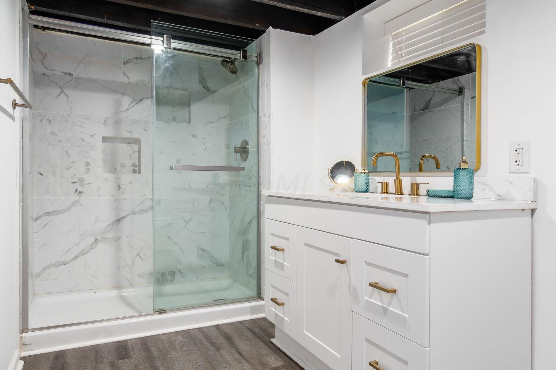 1095 Kelton Ave, Columbus OH 43206-1725 exterior