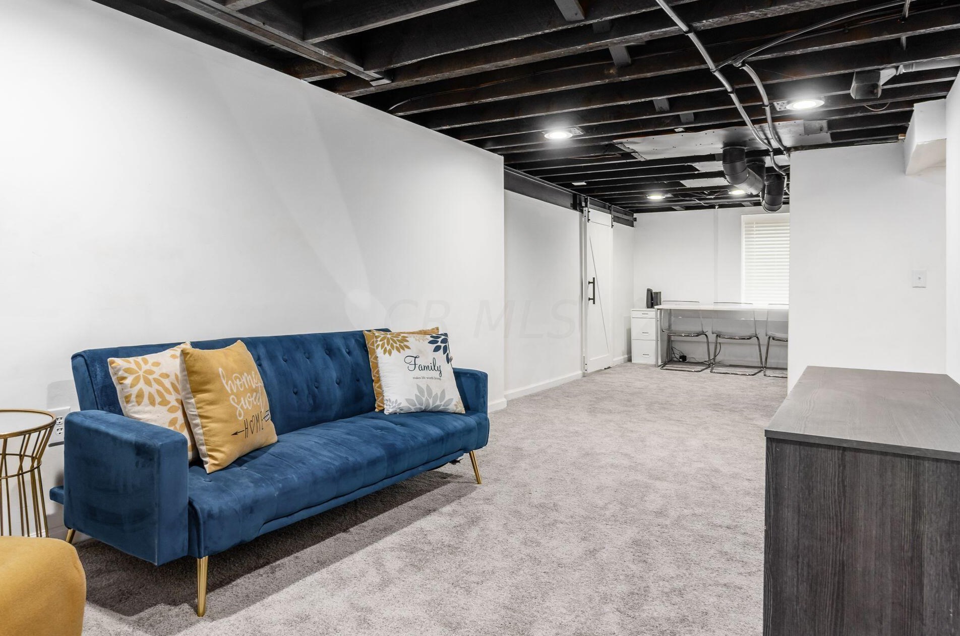 1095 Kelton Ave, Columbus OH 43206-1725 exterior