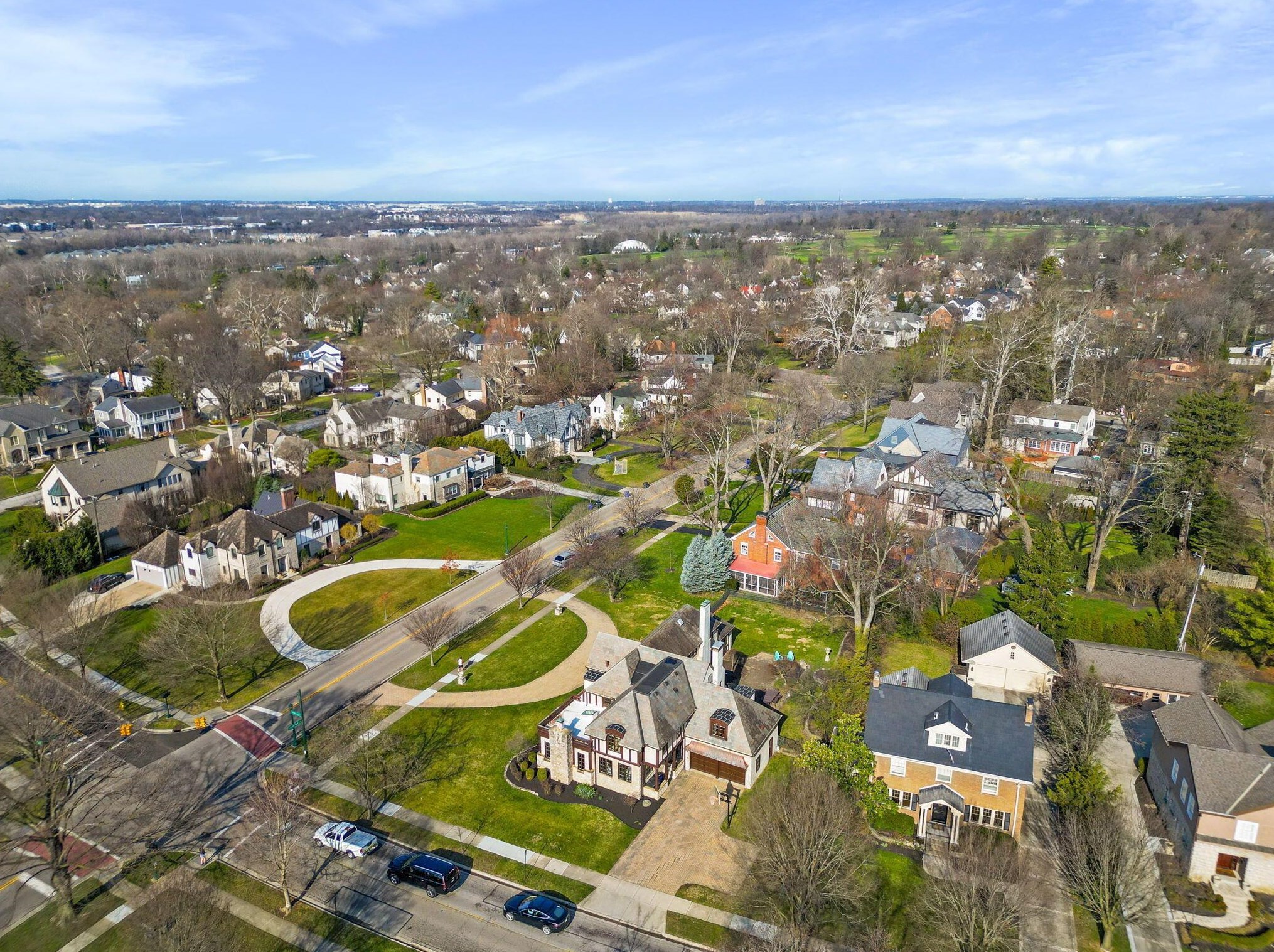 1960 Cambridge Blvd, Columbus OH  43221-4102 exterior