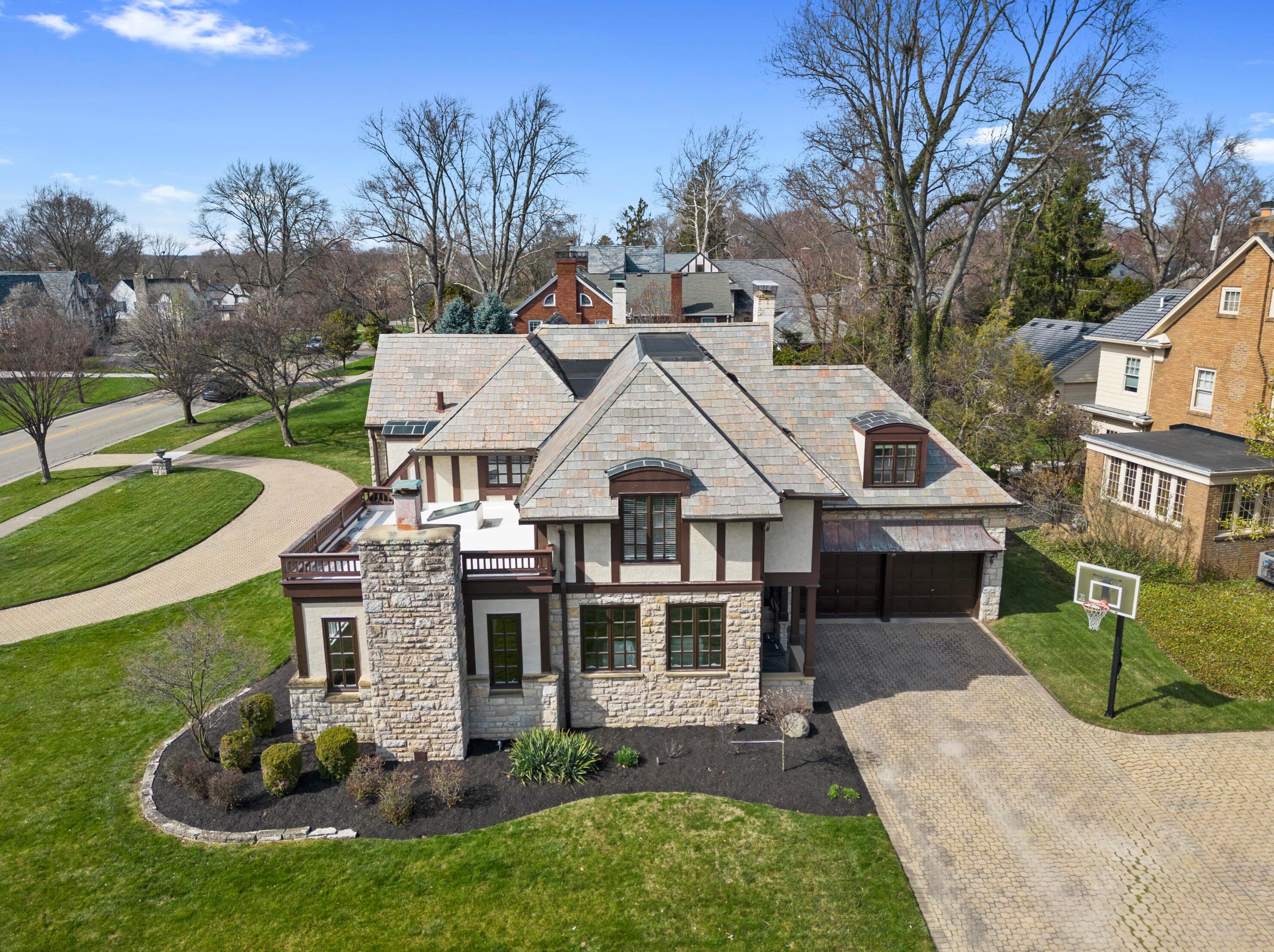1960 Cambridge Blvd, Columbus OH  43221-4102 exterior