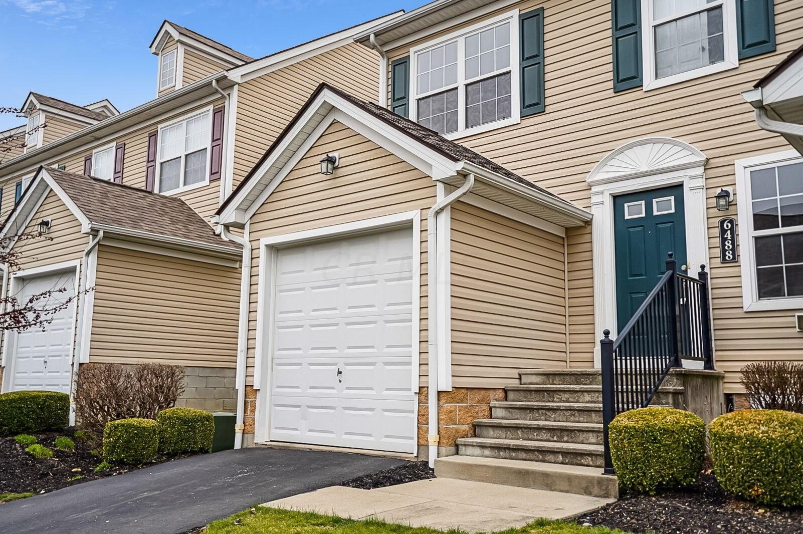 6488 Ash Rock Cir, Westerville OH  43081-7109 exterior