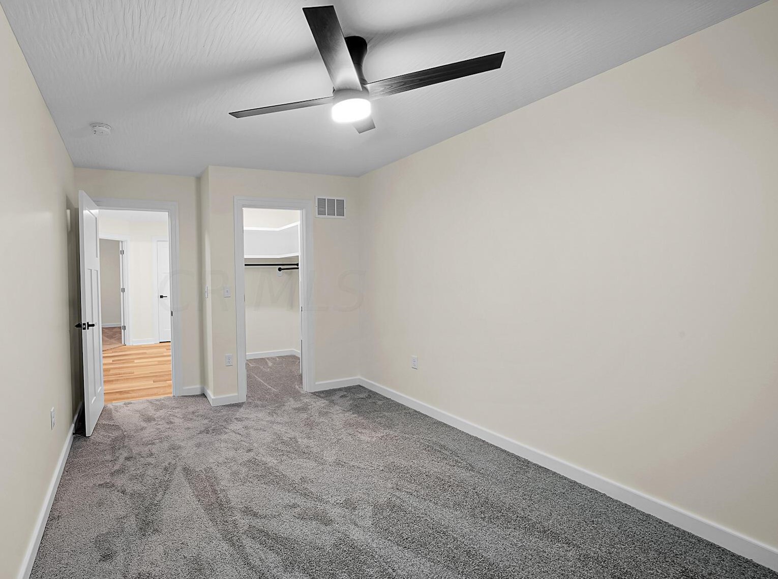 46 Inah Ave, Columbus OH 43228-2679 exterior