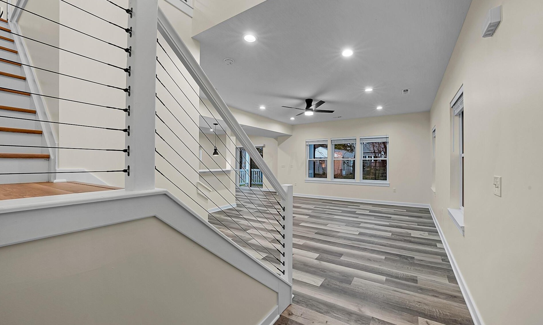 46 Inah Ave, Columbus OH 43228-2679 exterior